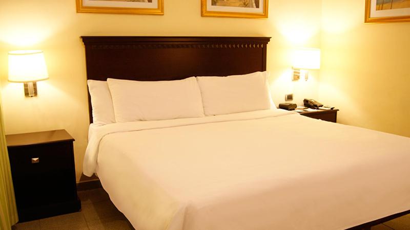 Standard Queen Room photo 1