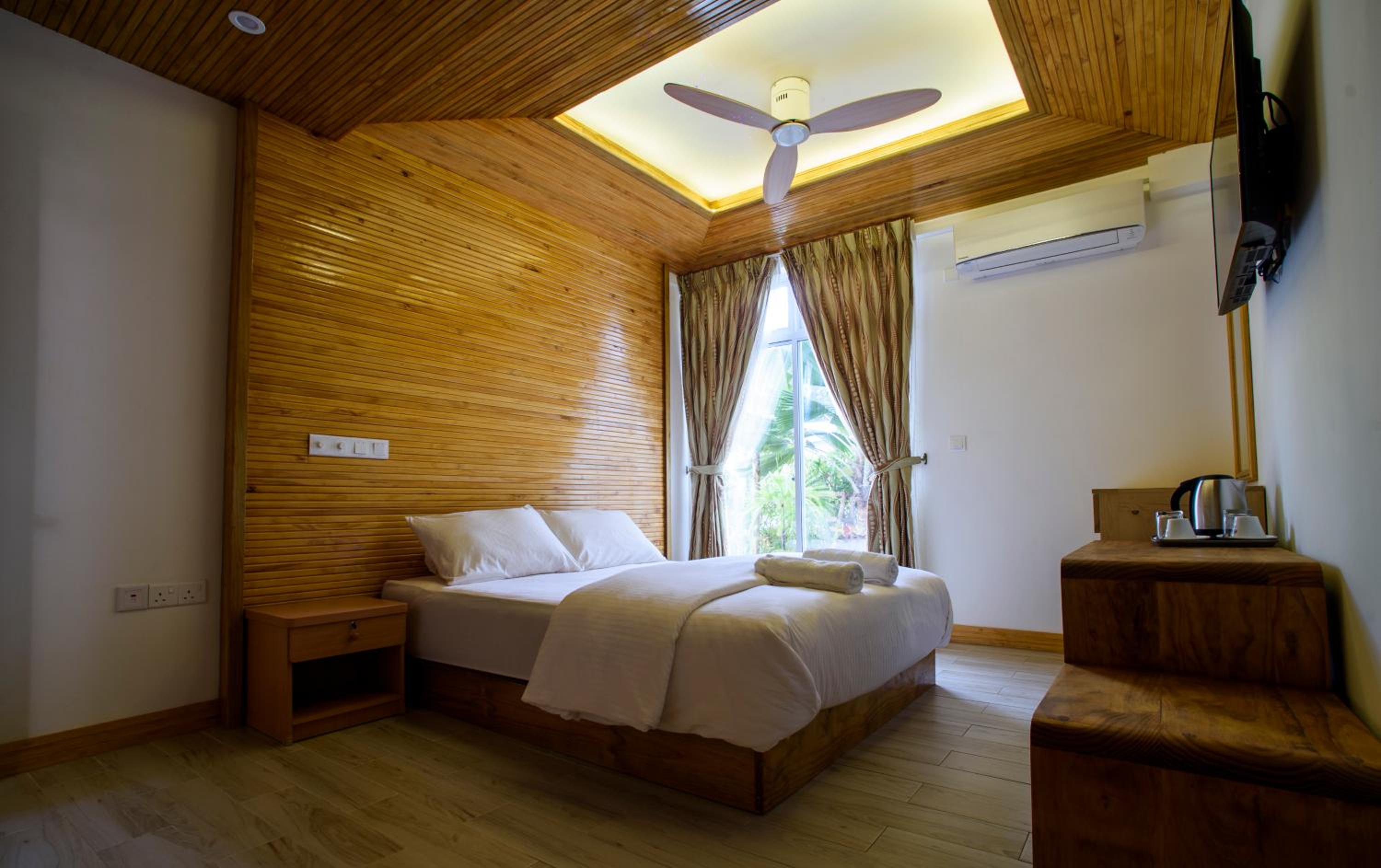 Deluxe Double or Twin Room - Photo 31