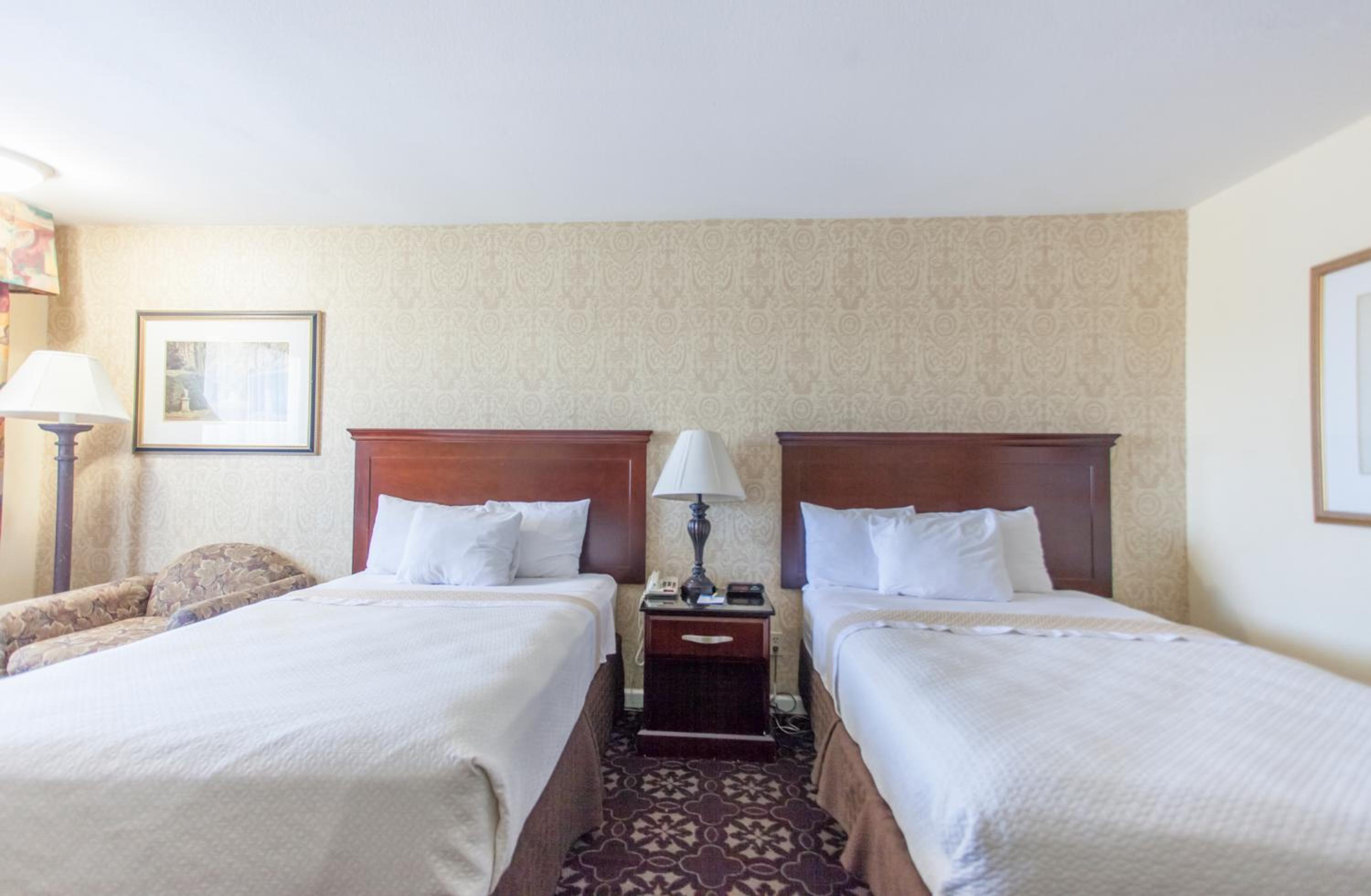 Double Room with Two Double Beds - Smoking - Photo 8