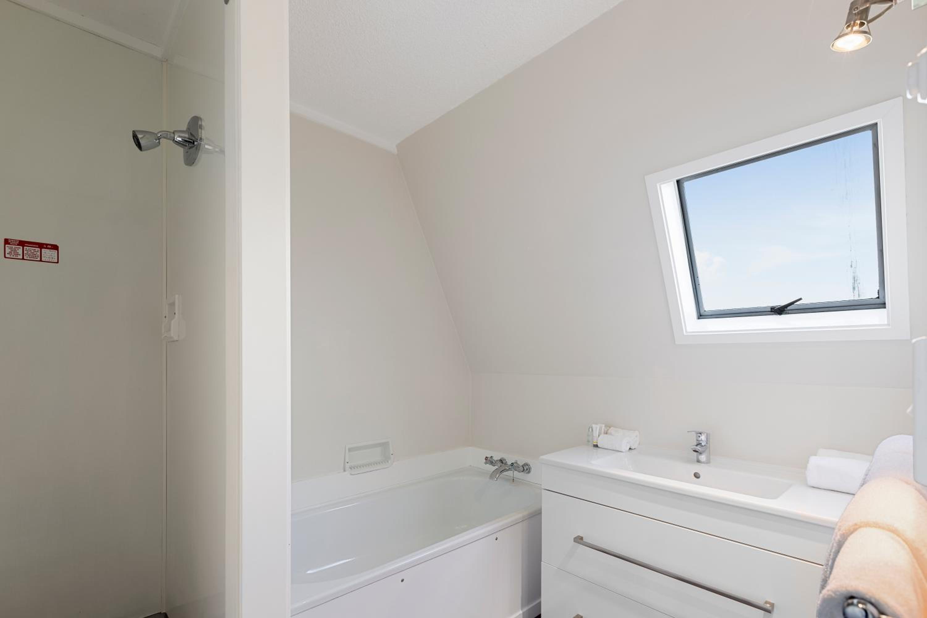 Two-Bedroom Suite - Photo 2