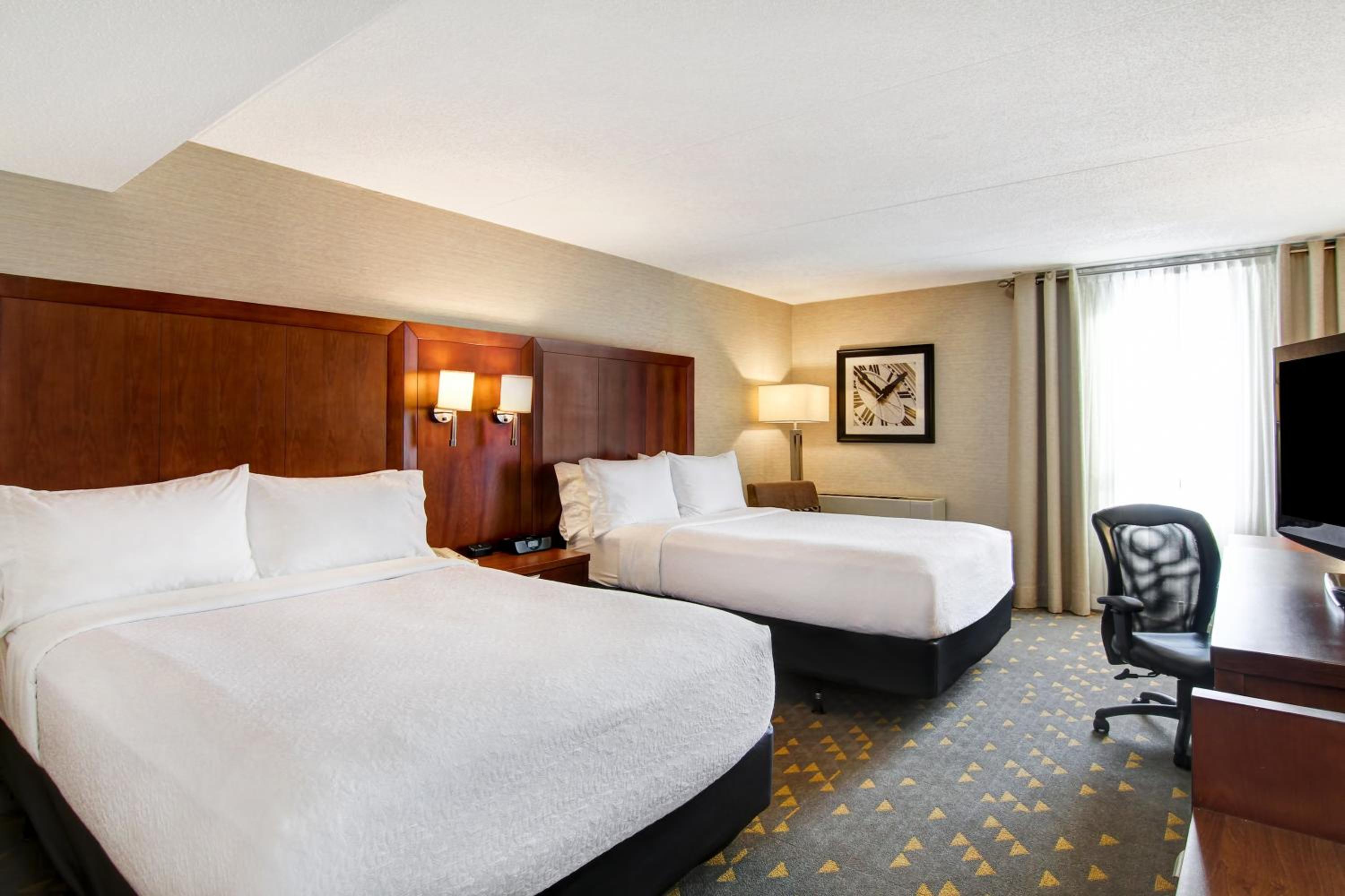 Standard Room with Two Queen Beds - Photo 1