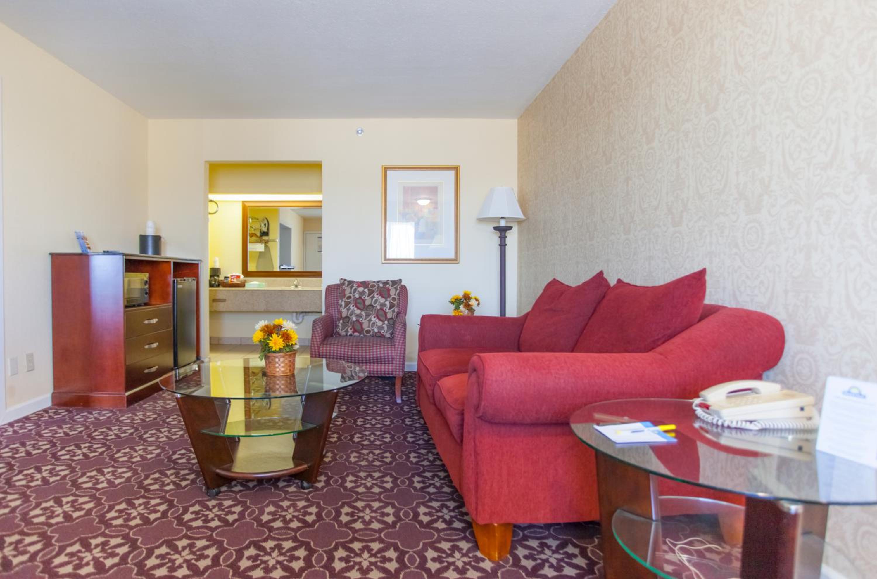 Deluxe King Studio with Spa Bath - Photo 8