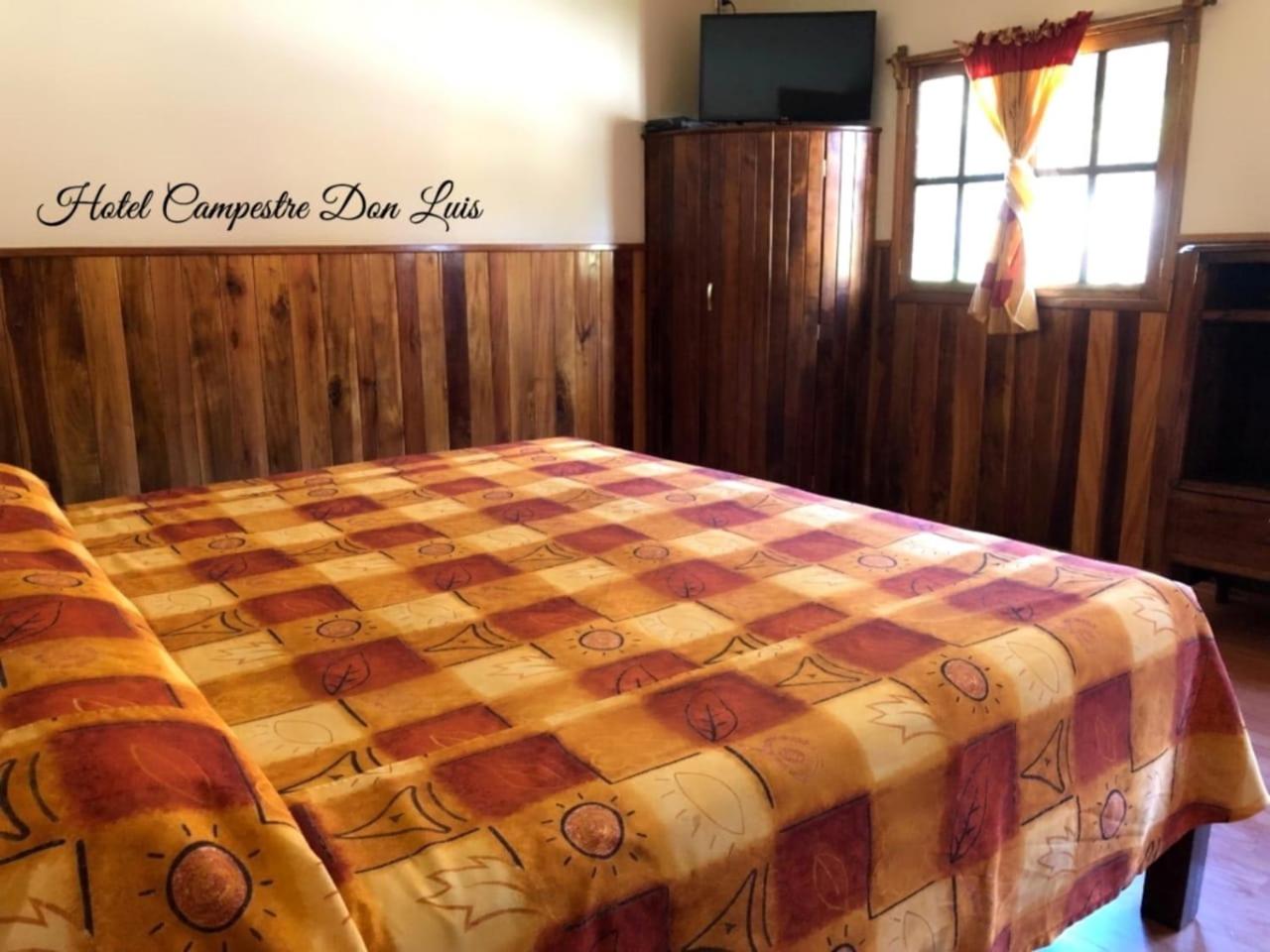 Deluxe Queen Room photo 3