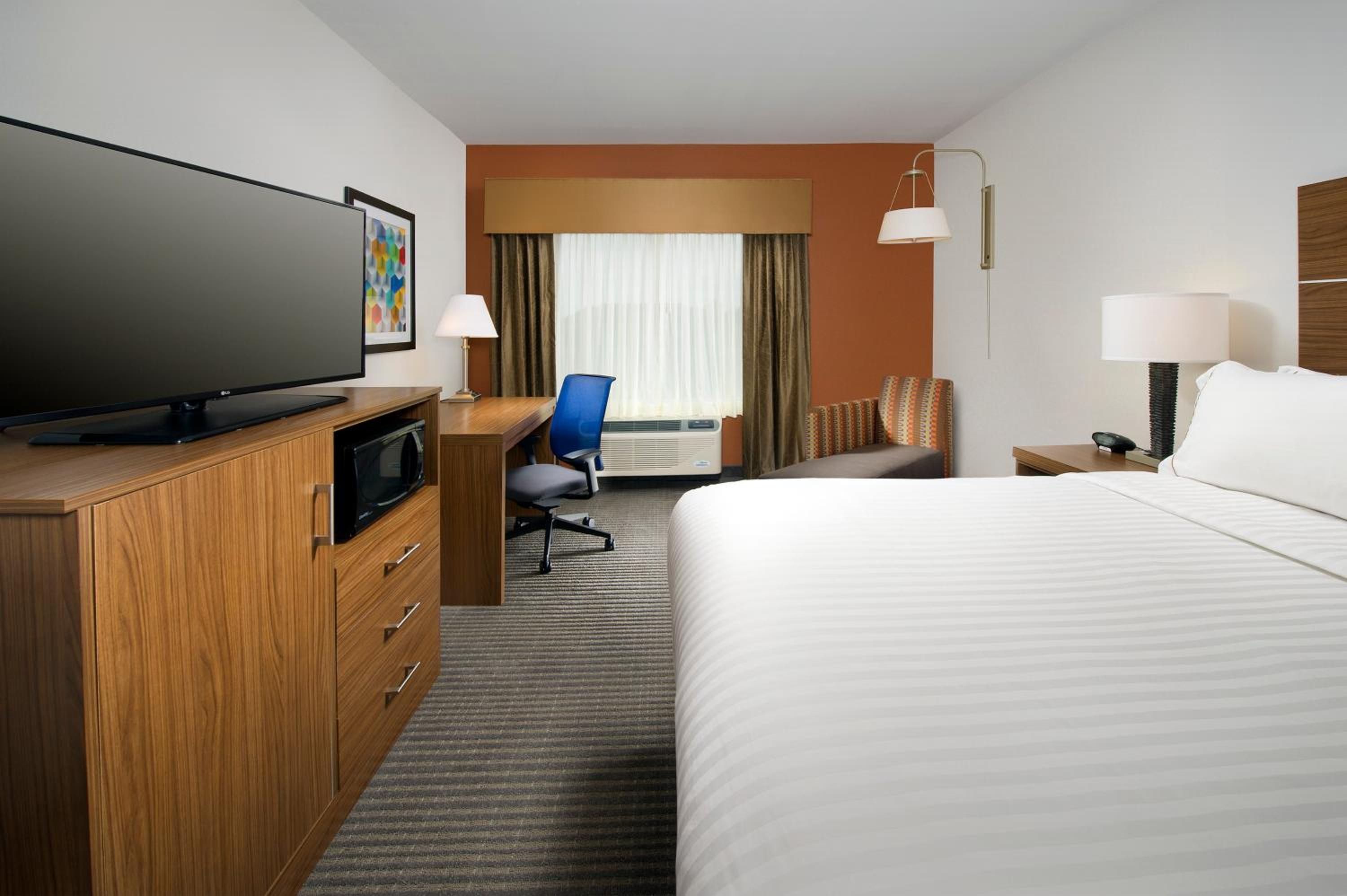 Standard King Room