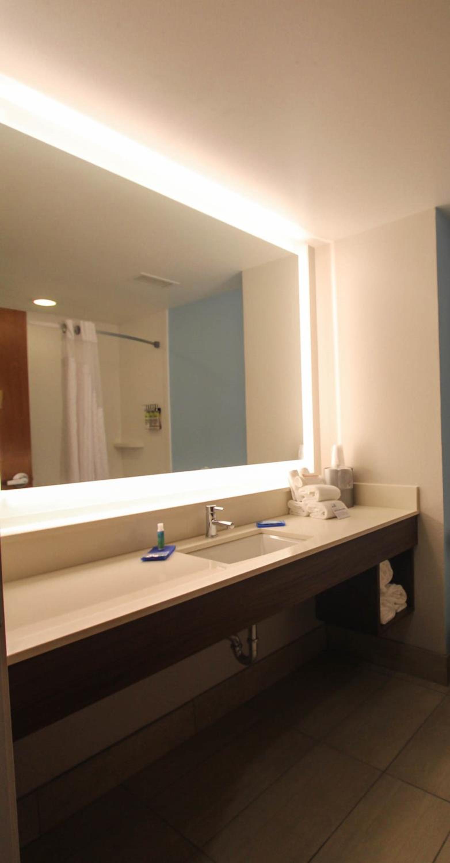 King Suite with Sofa Bed - Photo 2