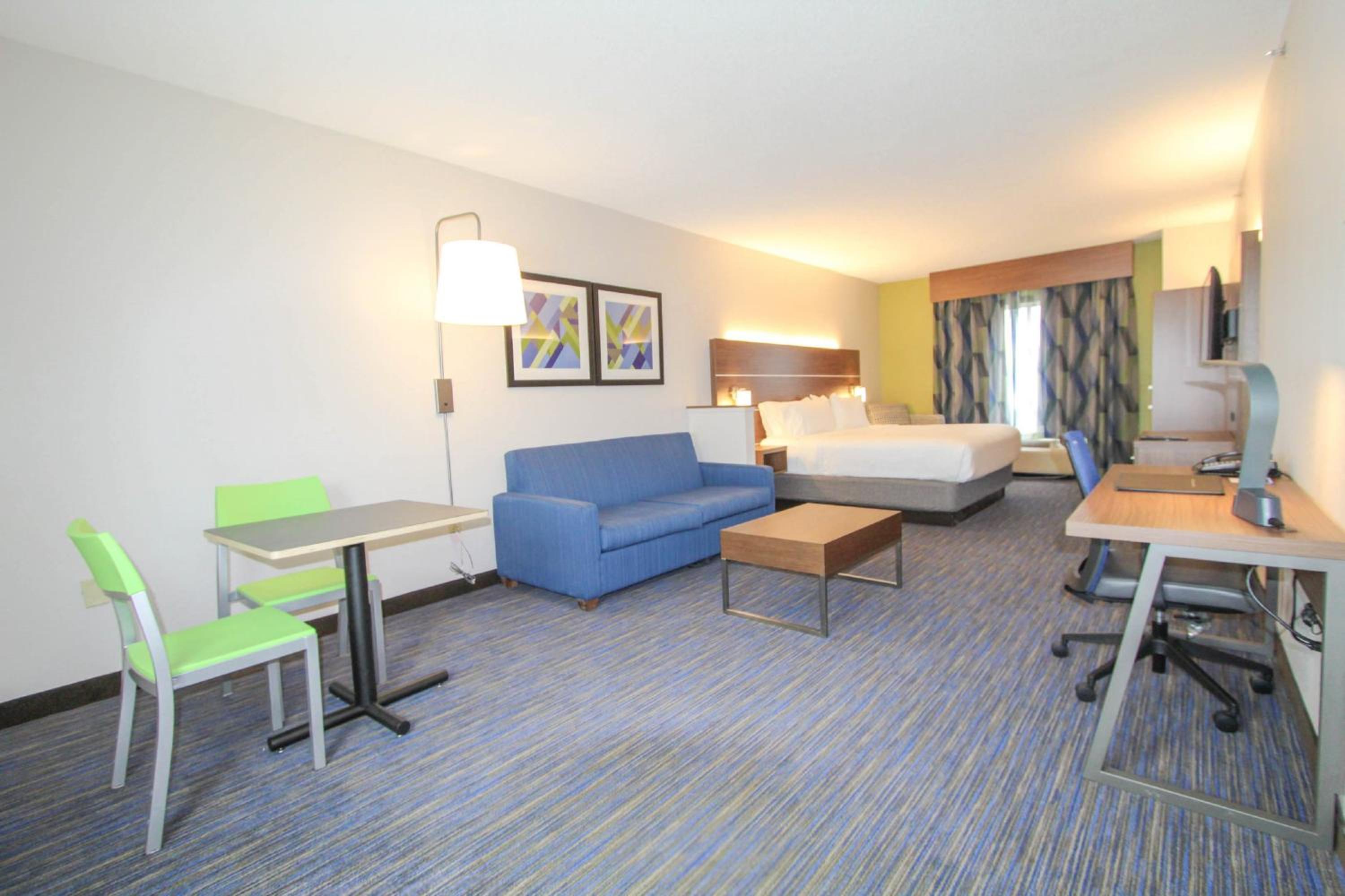 King Suite with Sofa Bed photo 1