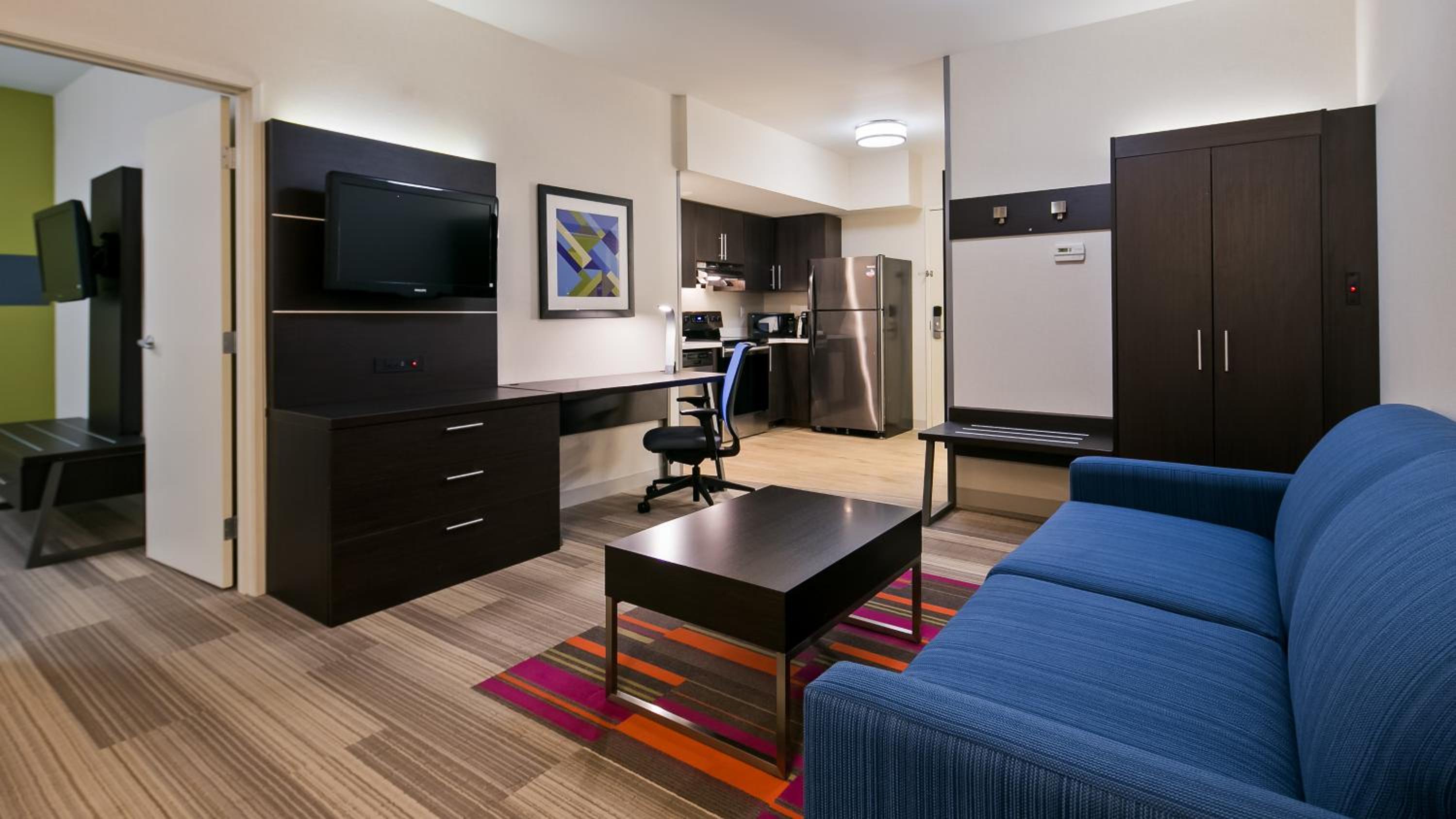 One-Bedroom King Suite - Photo 1