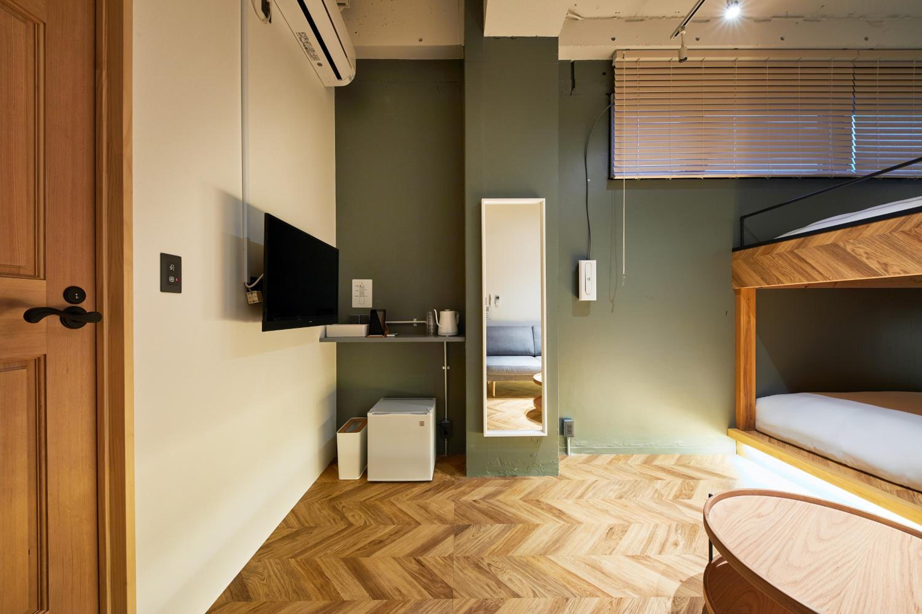 Comfort Quadruple Room - No Cleaning for Consecutive Night Stays - Photo 6