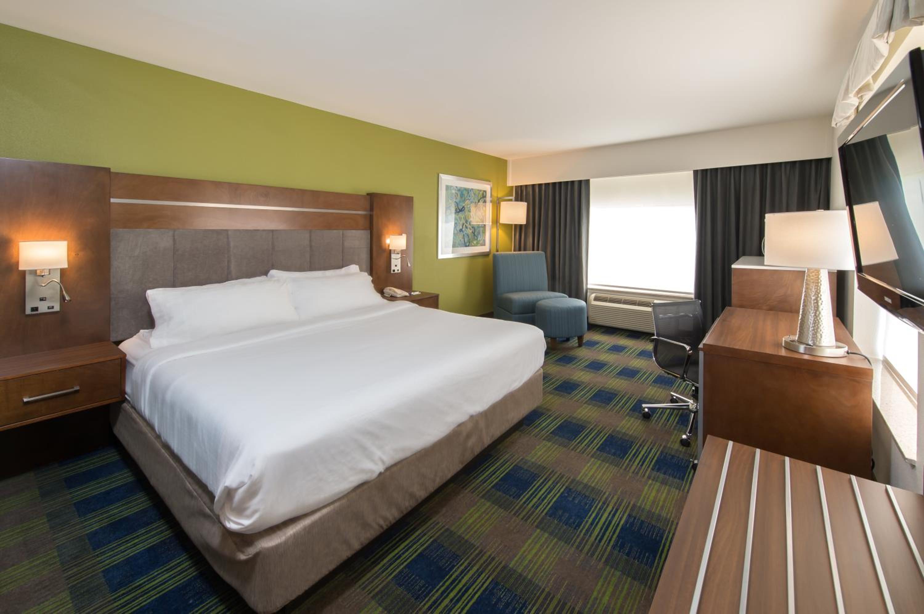 King Room - Hearing Accessible/Non-Smoking  - Photo 1