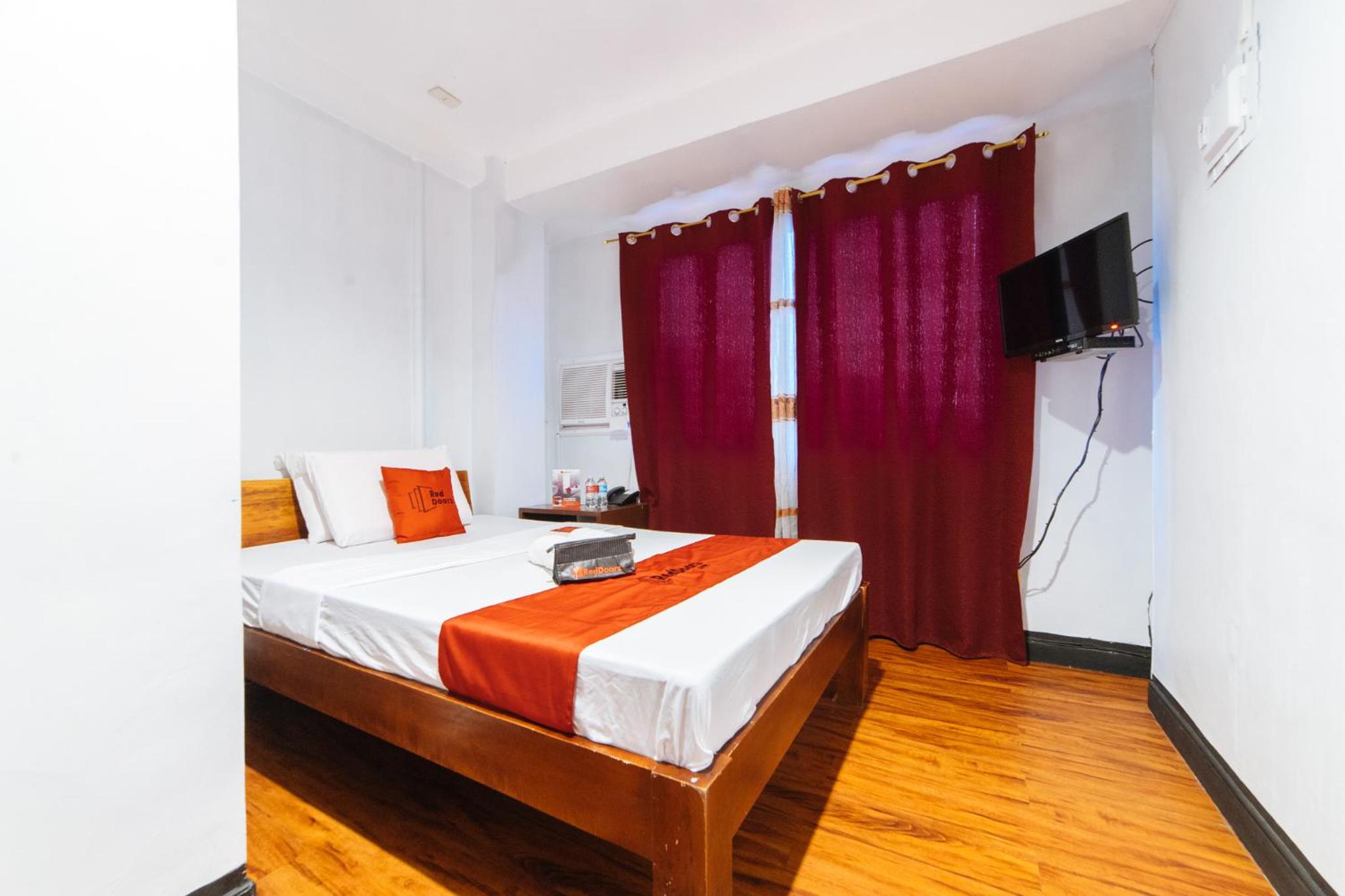 Double Room - Photo 2