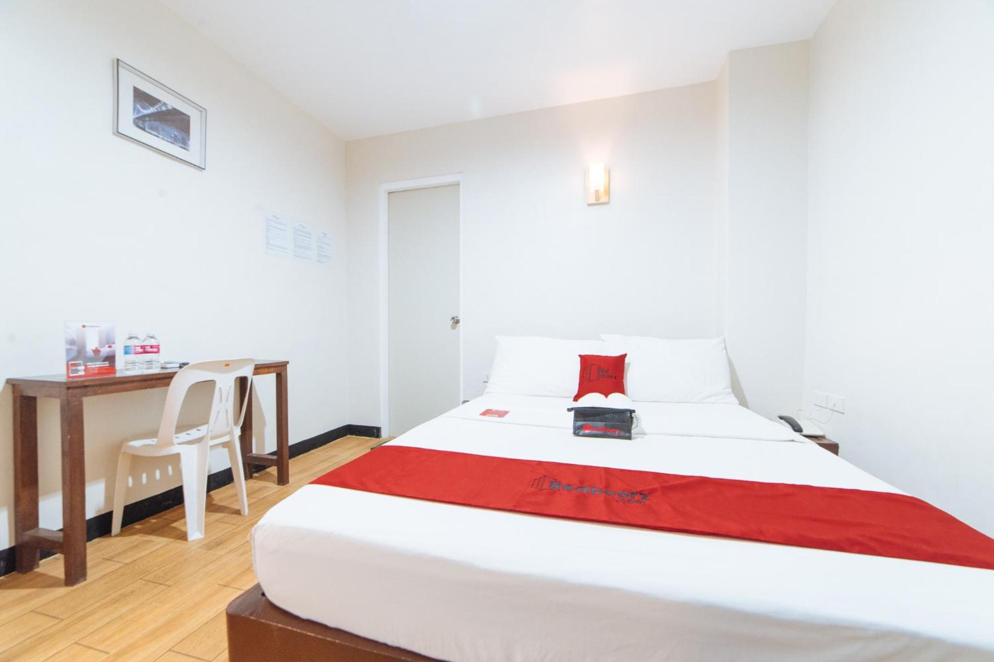 Deluxe Room - Photo 3