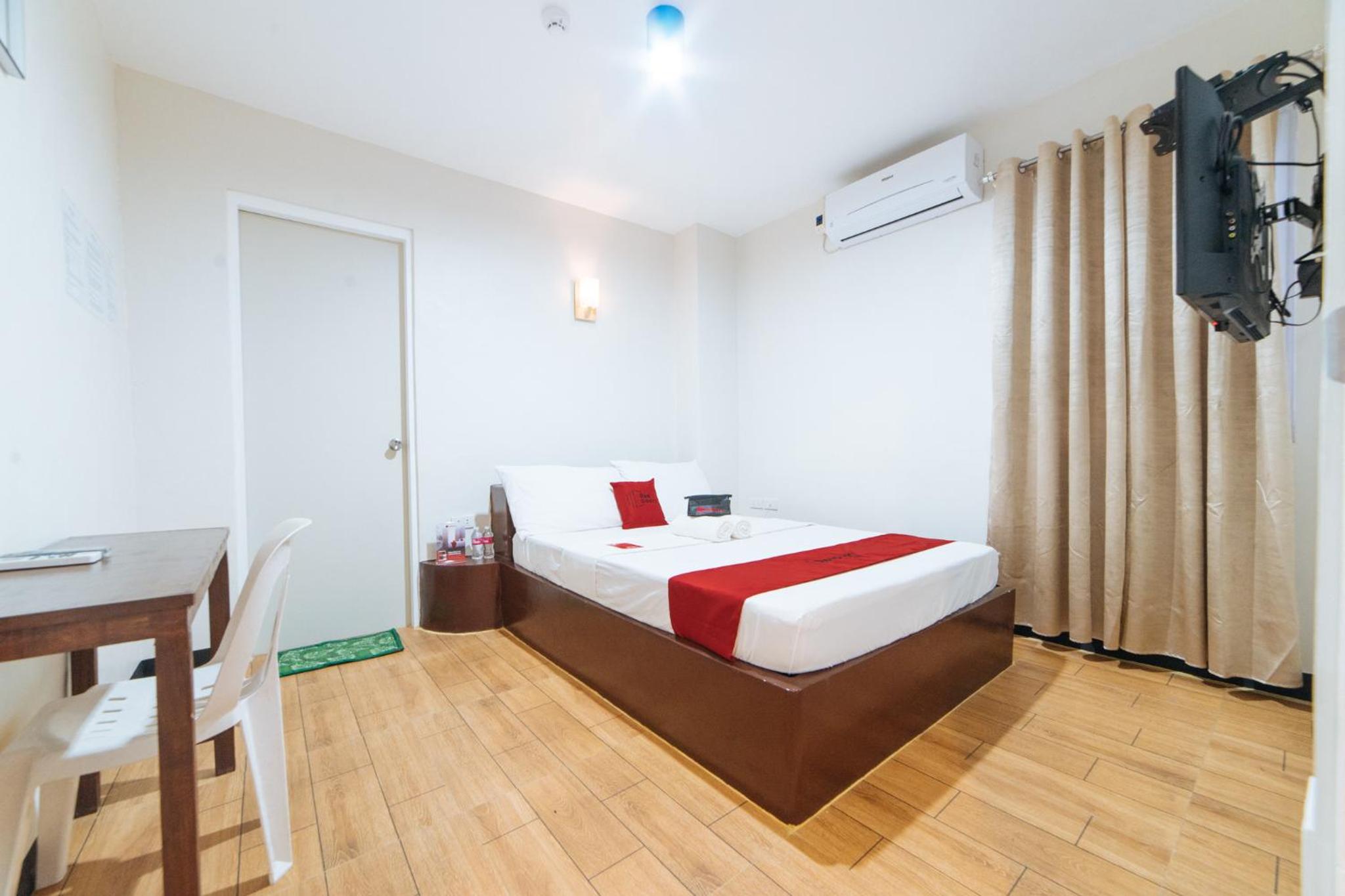 Deluxe Room - Photo 2