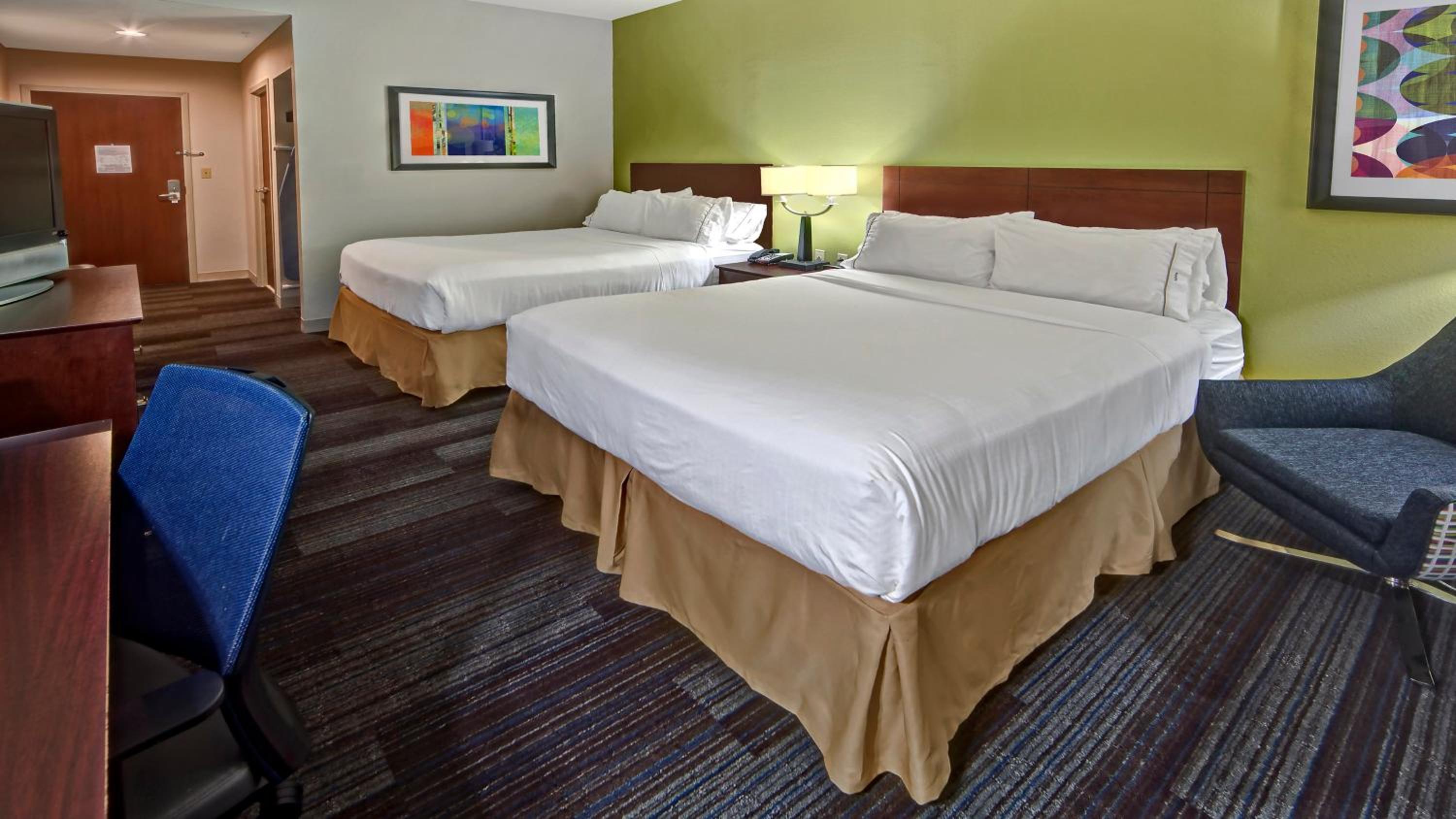 Standard Queen Room with Two Queen Beds