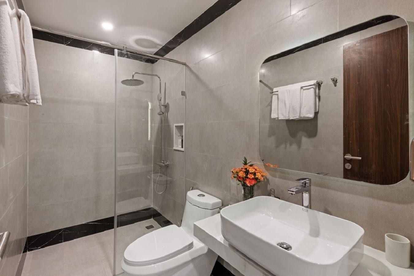 Deluxe Twin Ocean Partial View - Photo 5