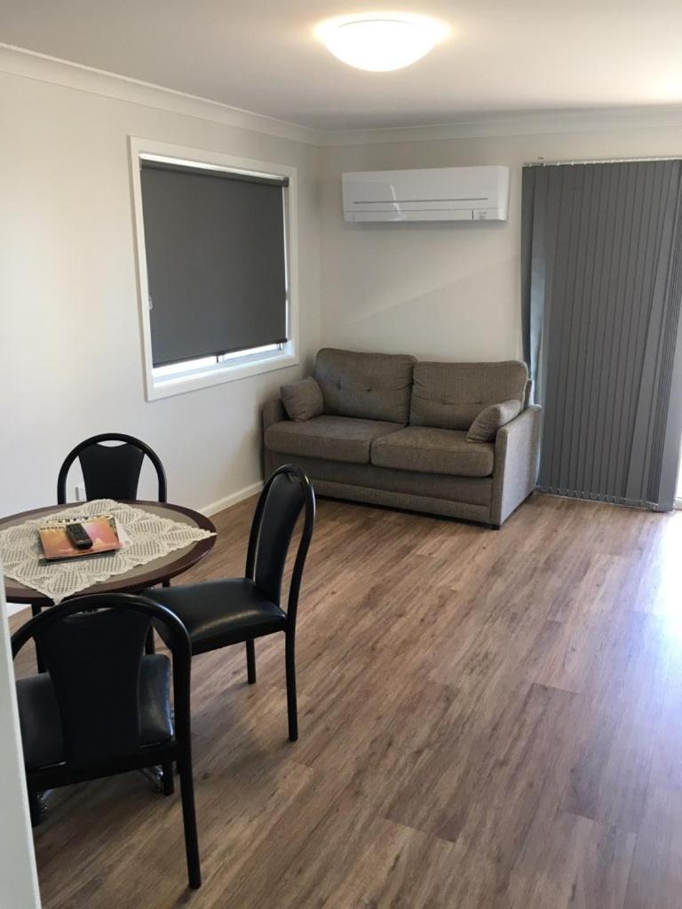 Deluxe Family Suite - Photo 6