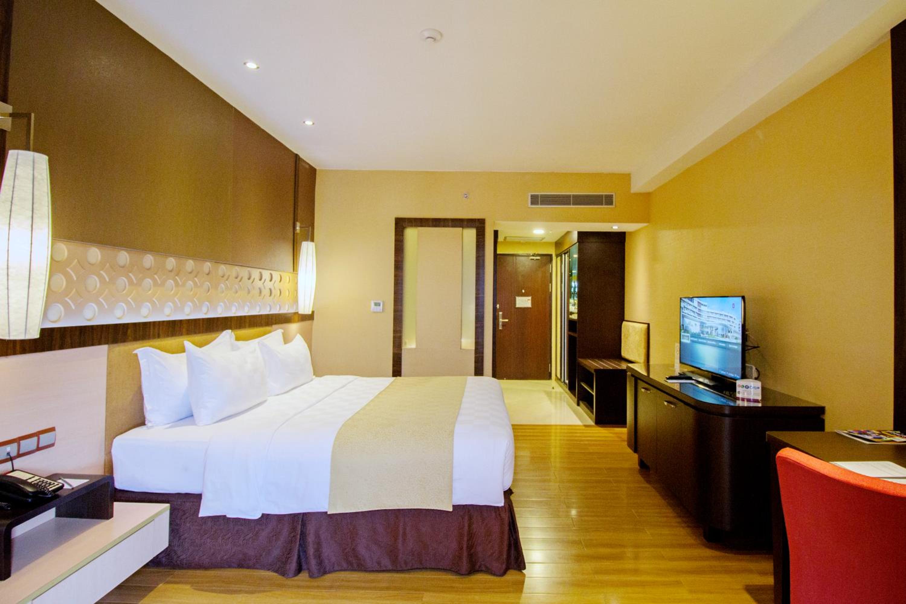 Deluxe Double or Twin Room photo 2