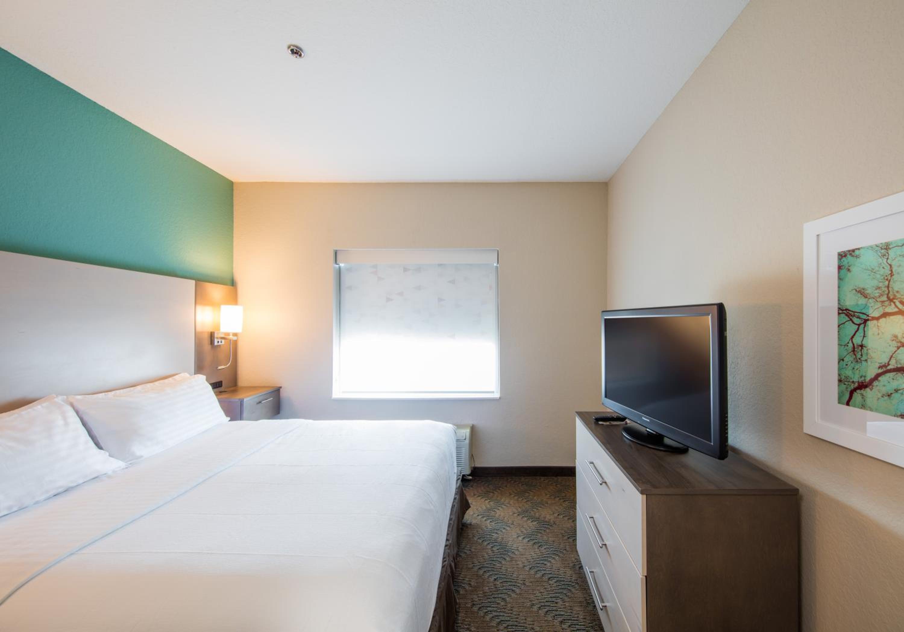 King Suite - Photo 2
