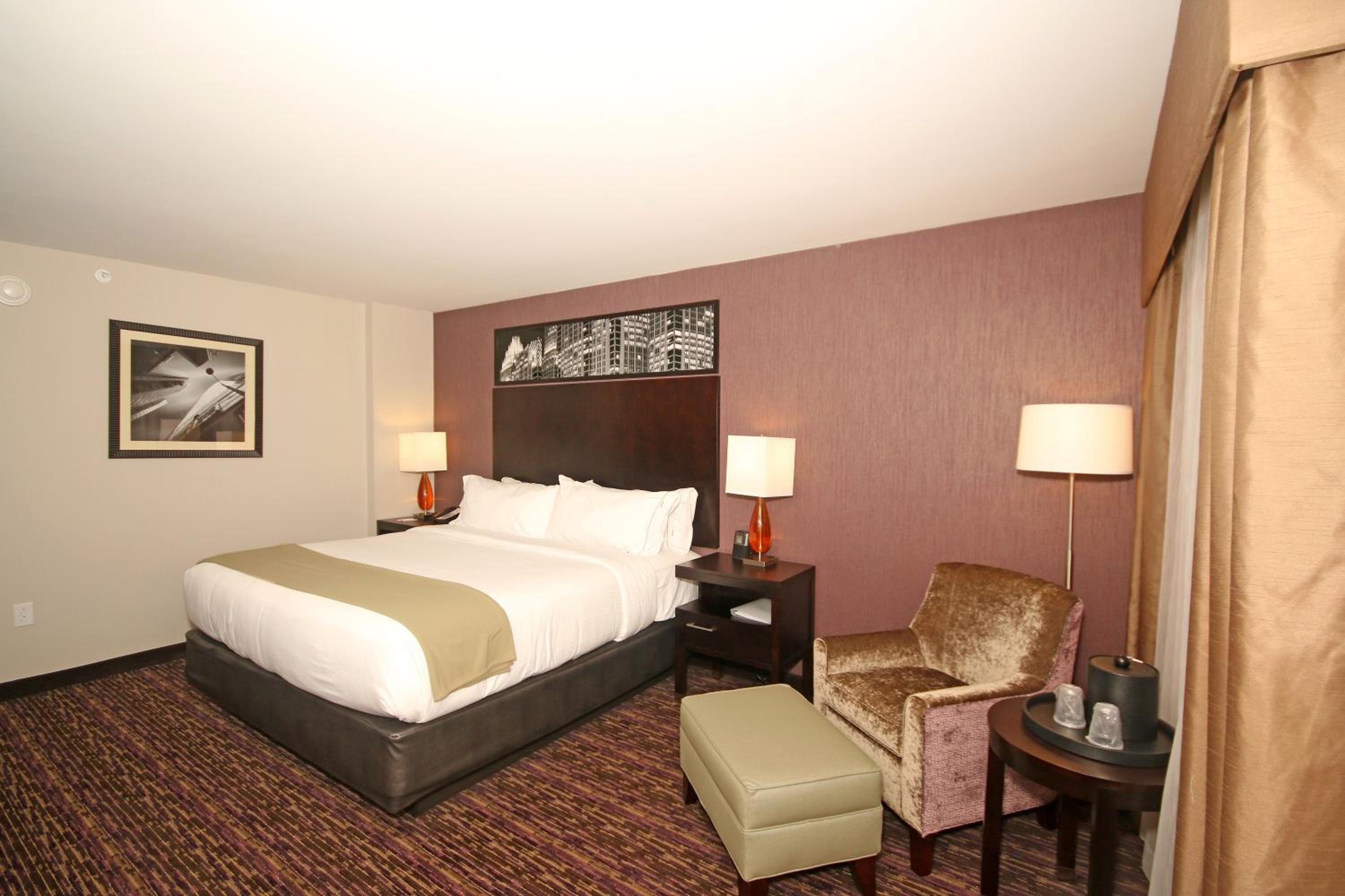 Standard King Room
