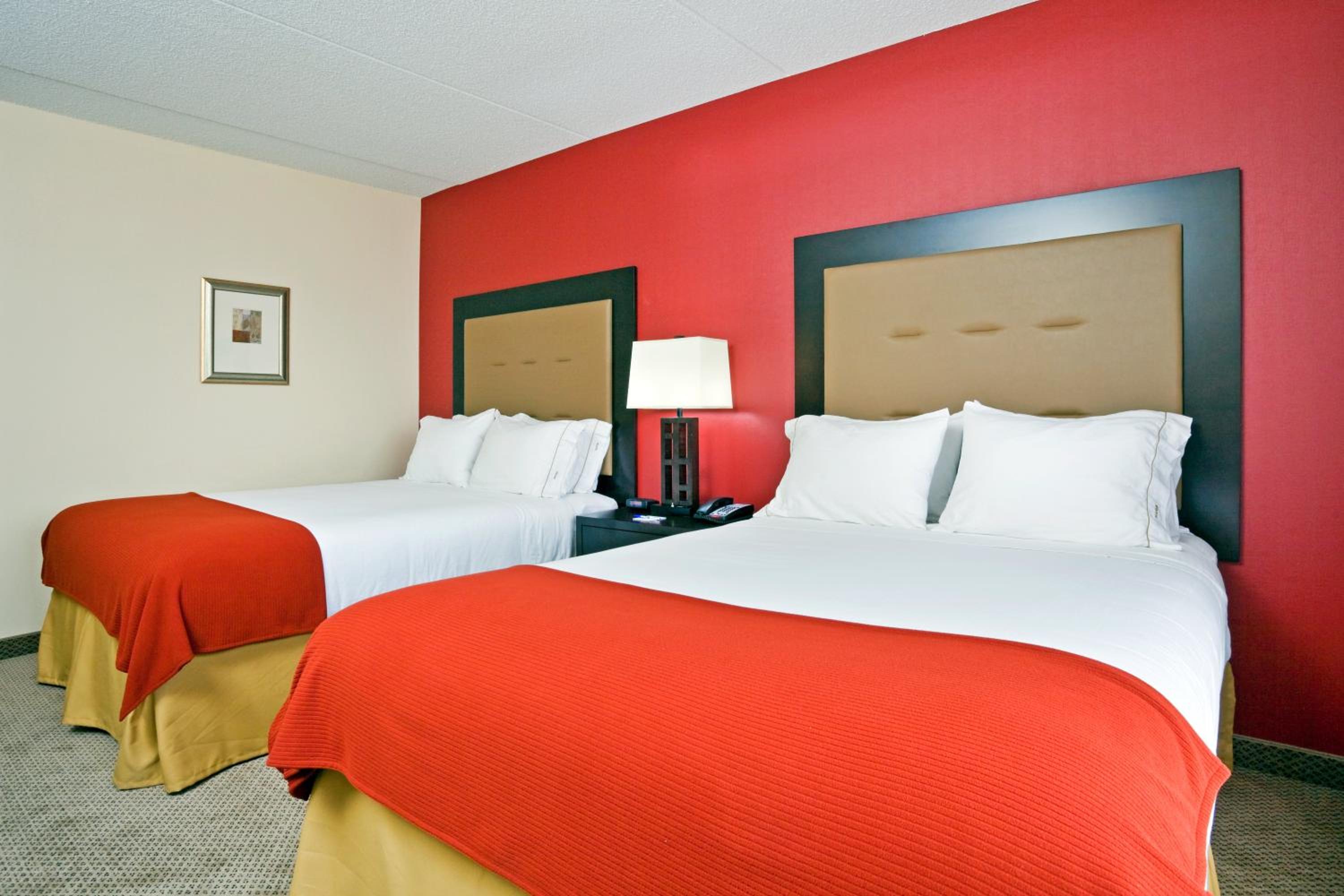 Standard Queen Room with Two Queen Beds
