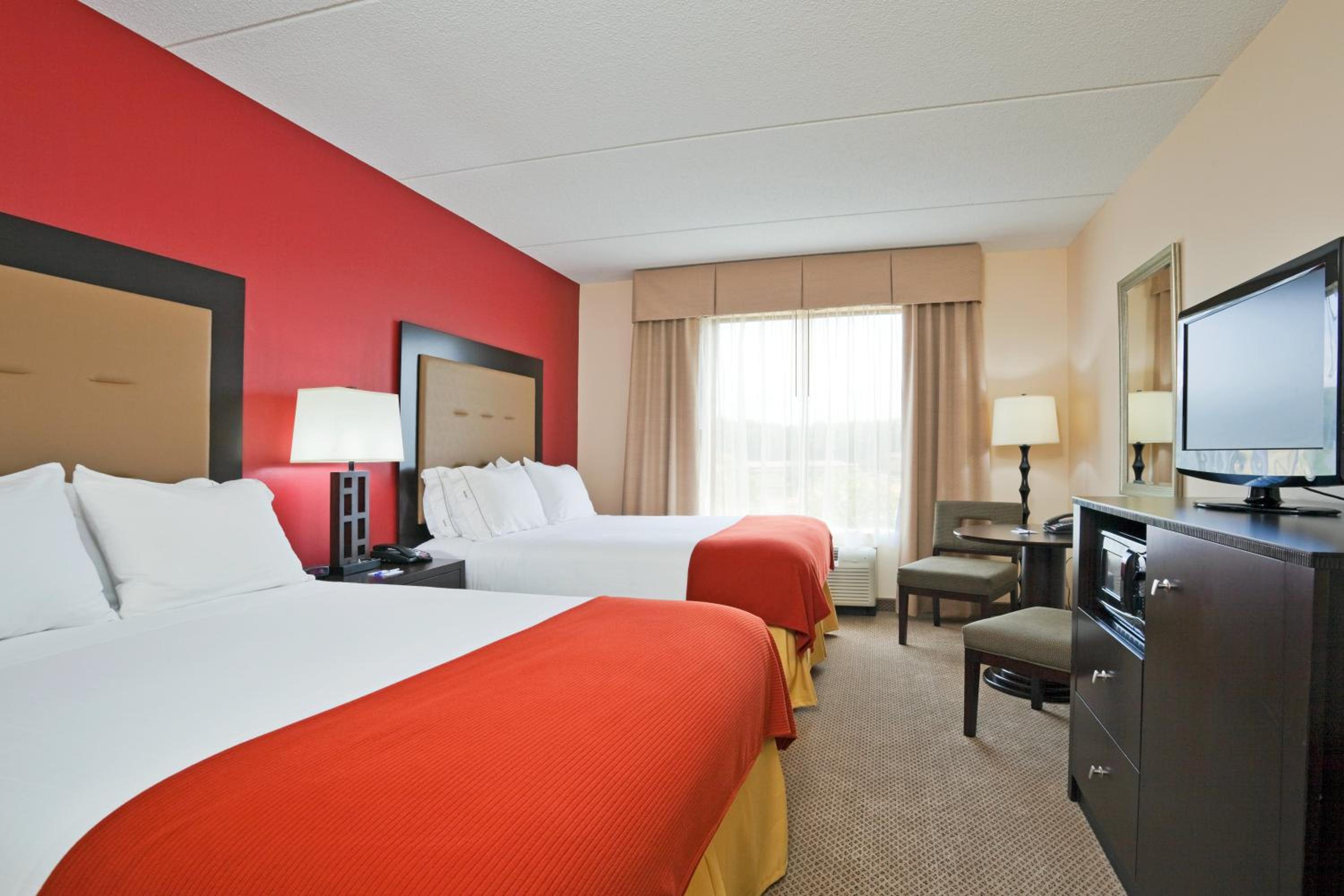 Suite with Two Queen Beds