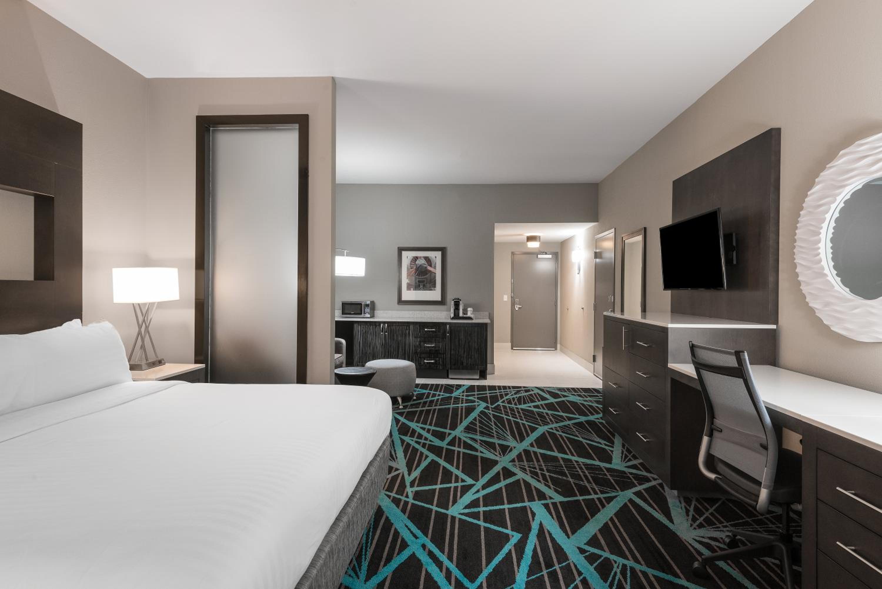 Queen Suite with Two Queen Beds