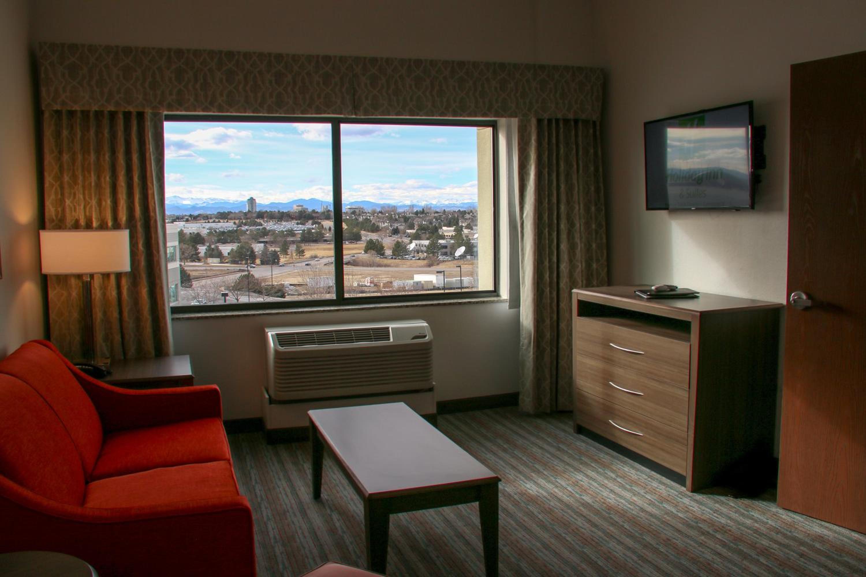 King Suite - Hearing Accessible/Non-Smoking