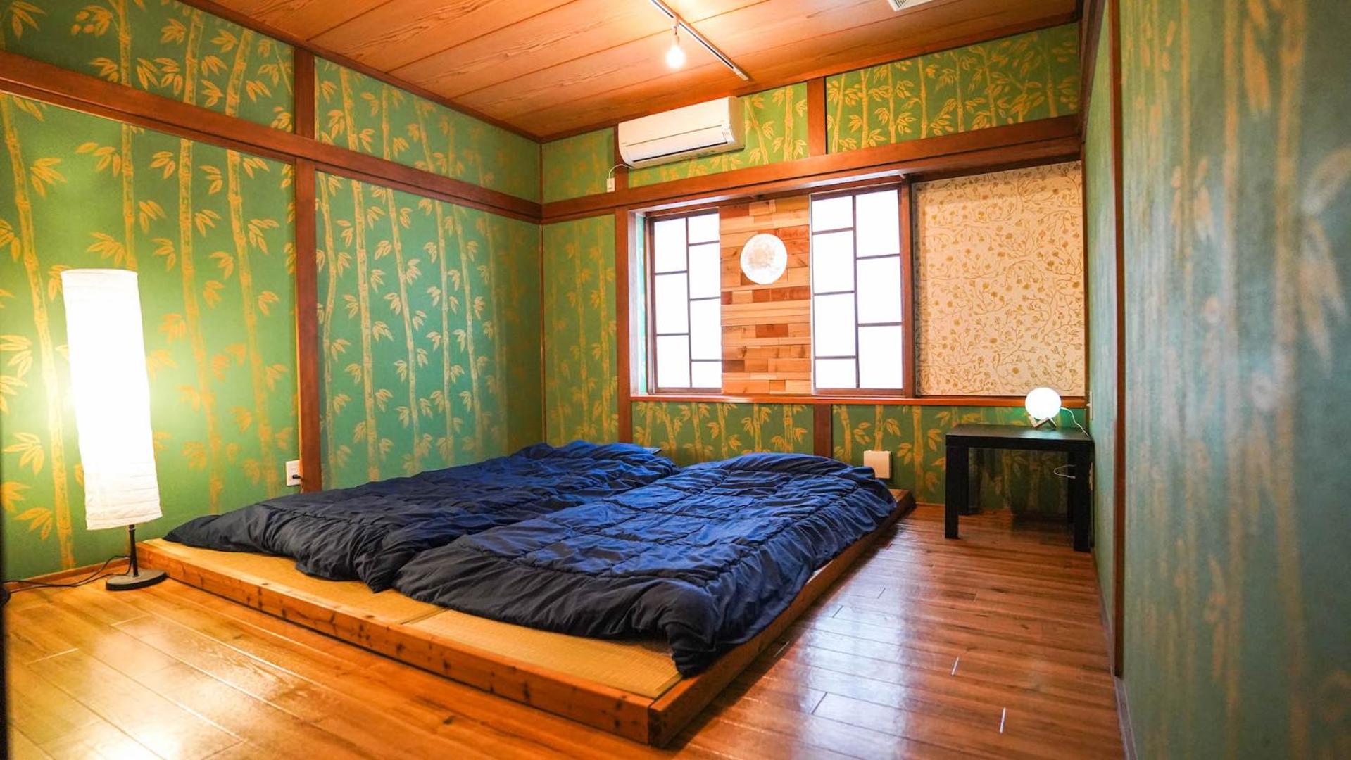 Standard Twin Room with Shared Bathroom photo 1