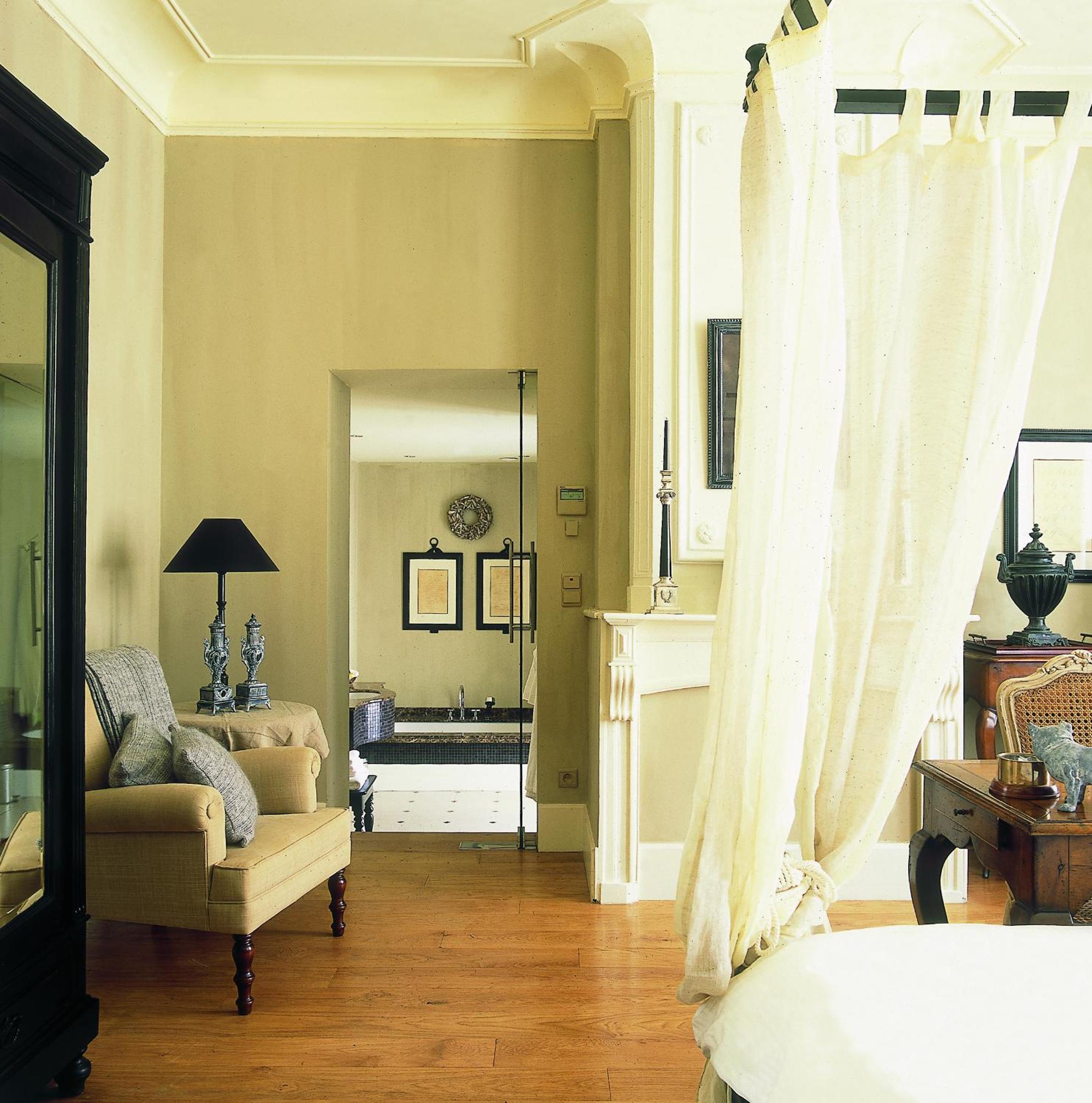 Large Superior Room with Balcony