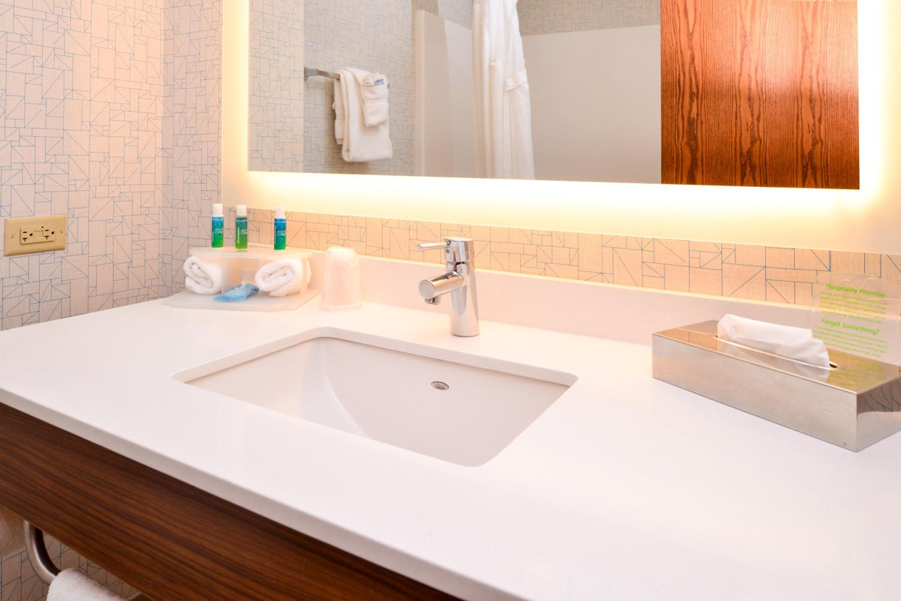Holiday Inn Express Hotel & Suites Urbana-Champaign-U of I Area by IHG, Billede 3