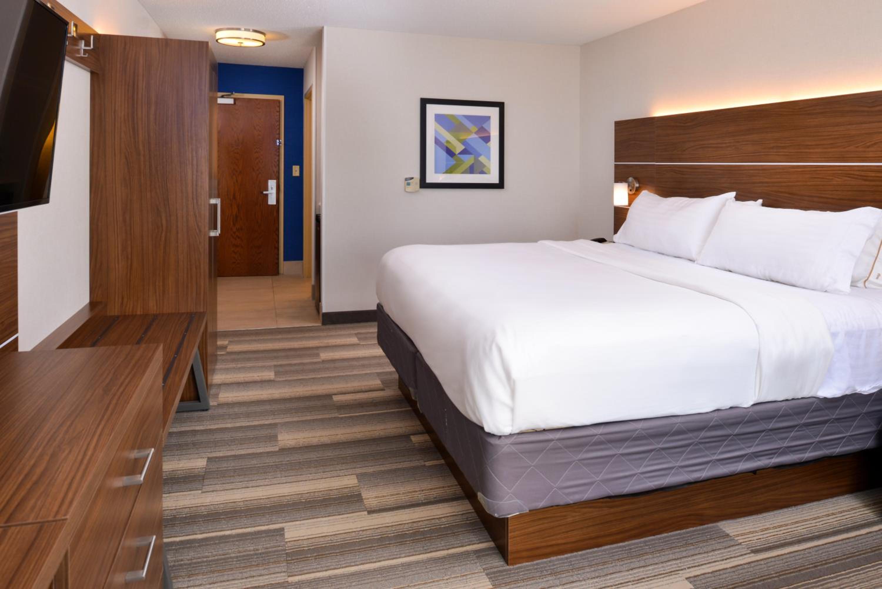 Standard King Room