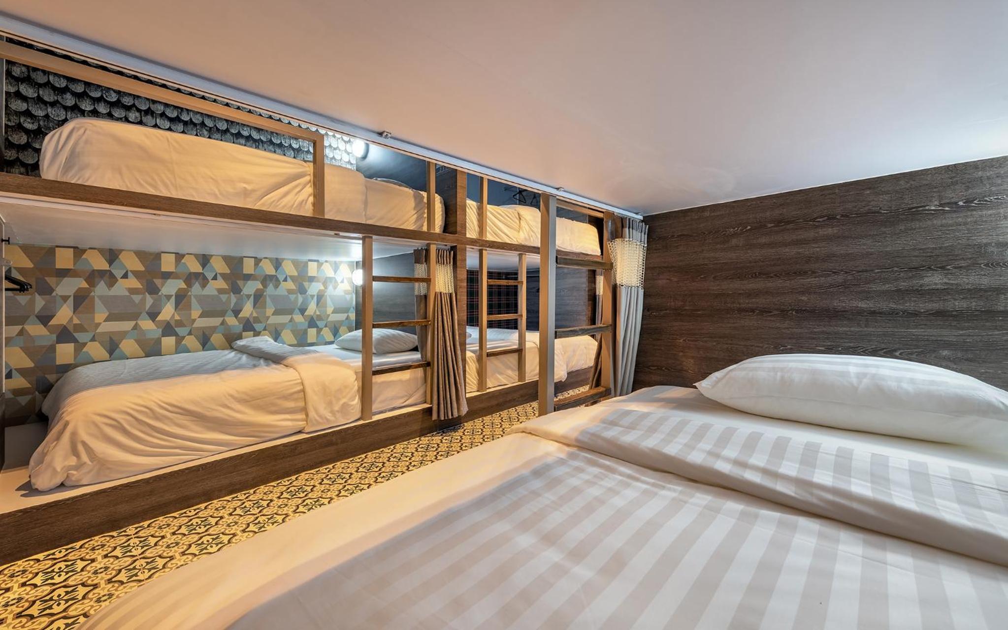 Single Bed in Mixed Dormitory Room photo 2