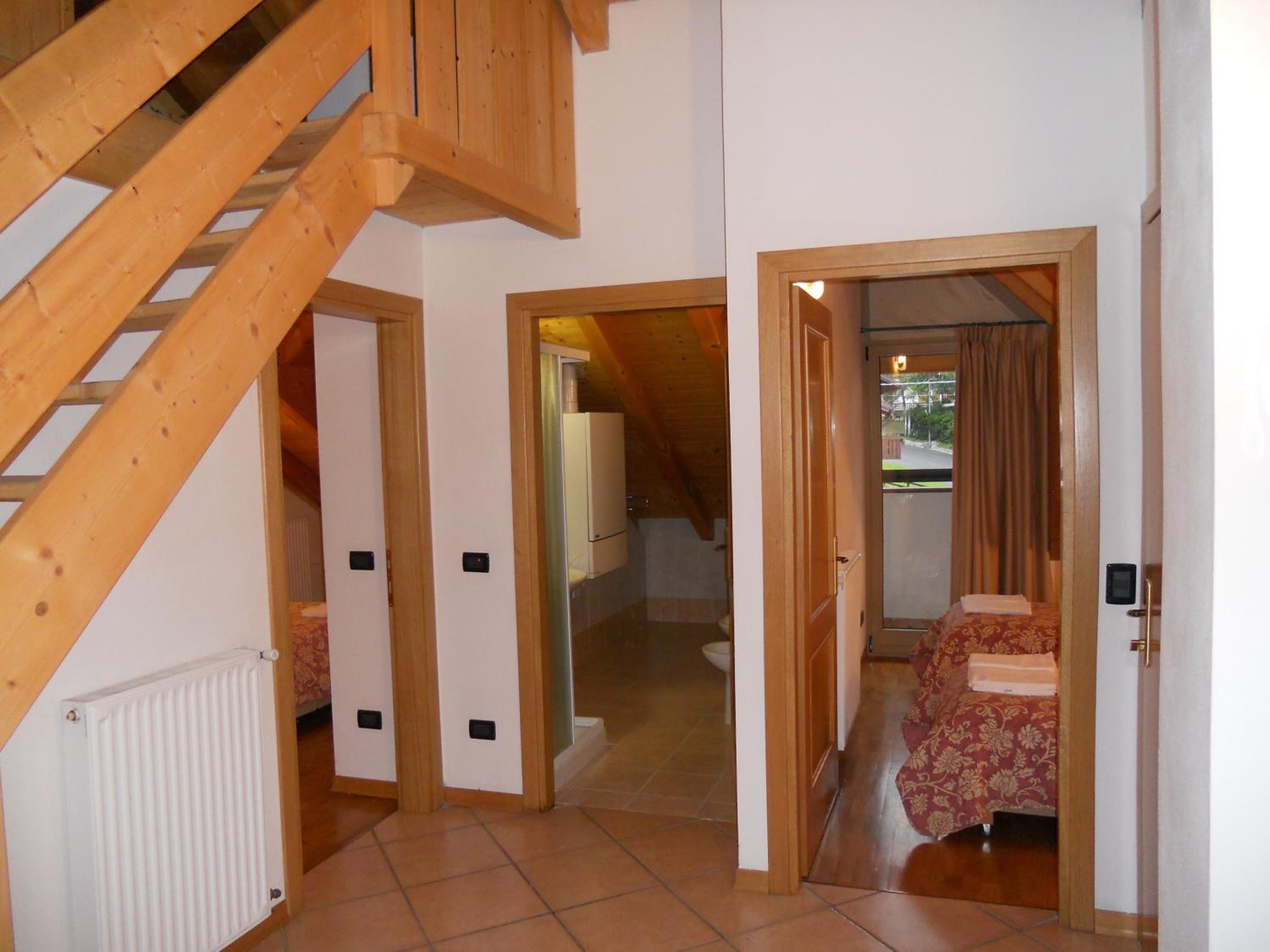 Two-Bedroom Apartment with Mountain View (6 Adults) photo 1