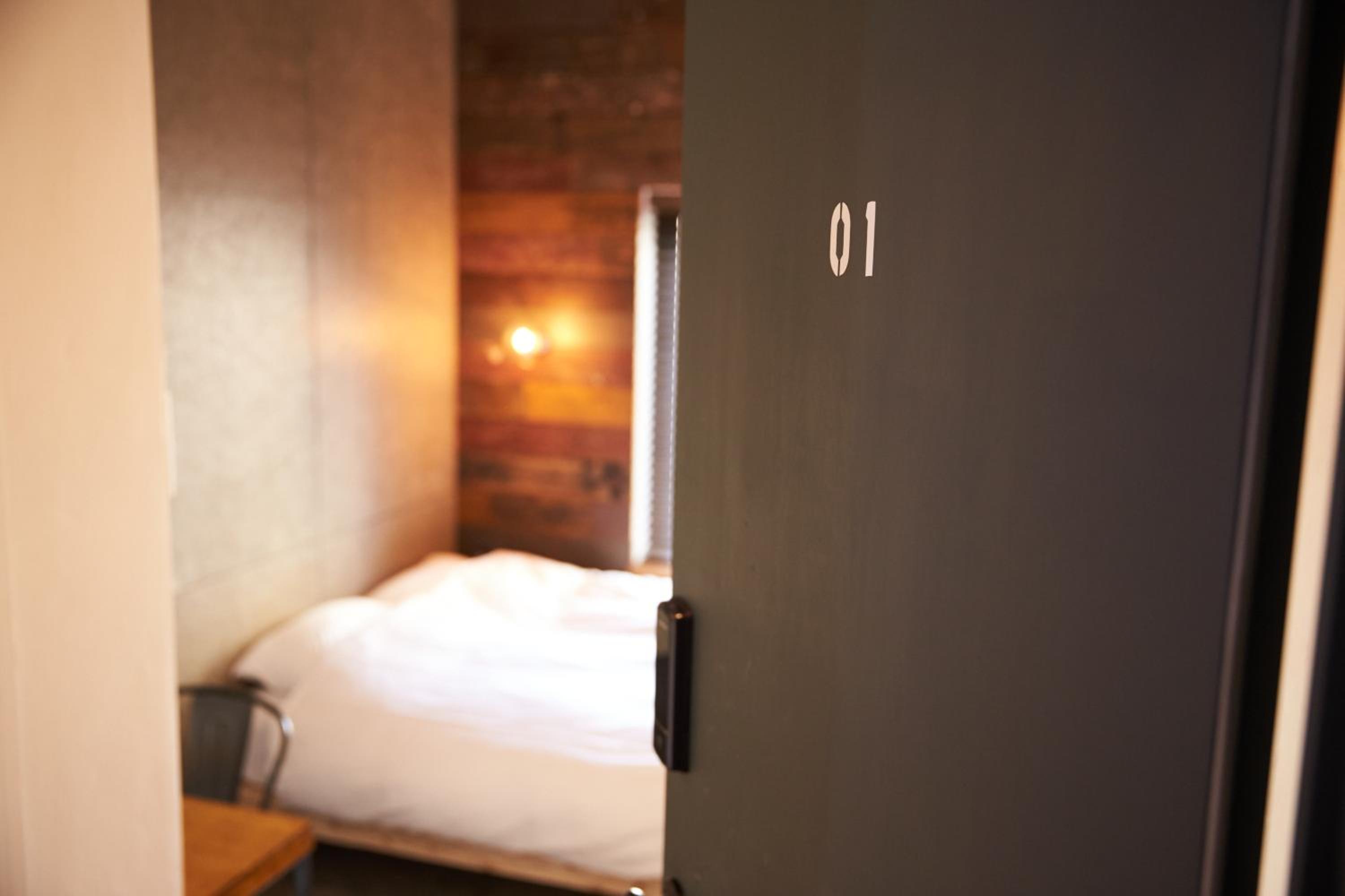 Double Room - No Cleaning for Consecutive Night Stays - Photo 12