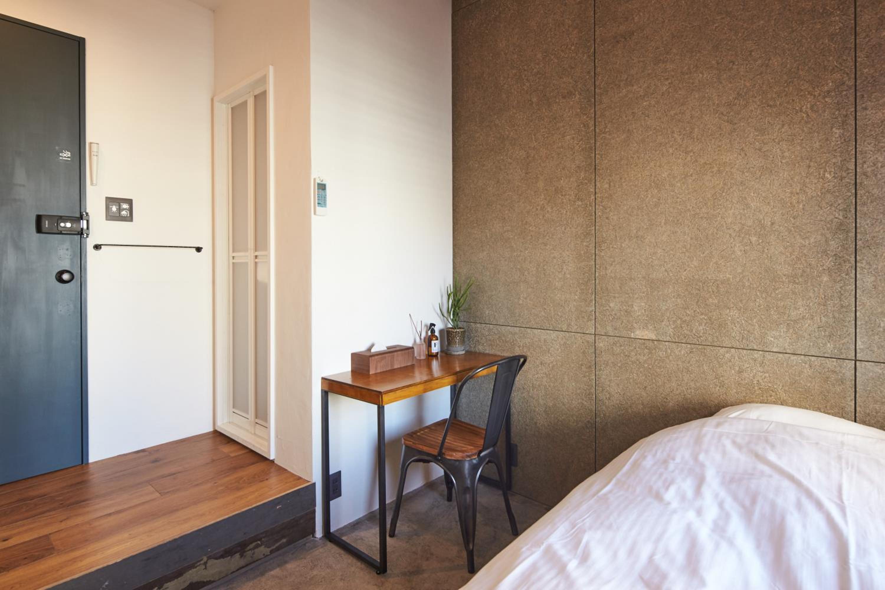 Double Room - No Cleaning for Consecutive Night Stays - Photo 15