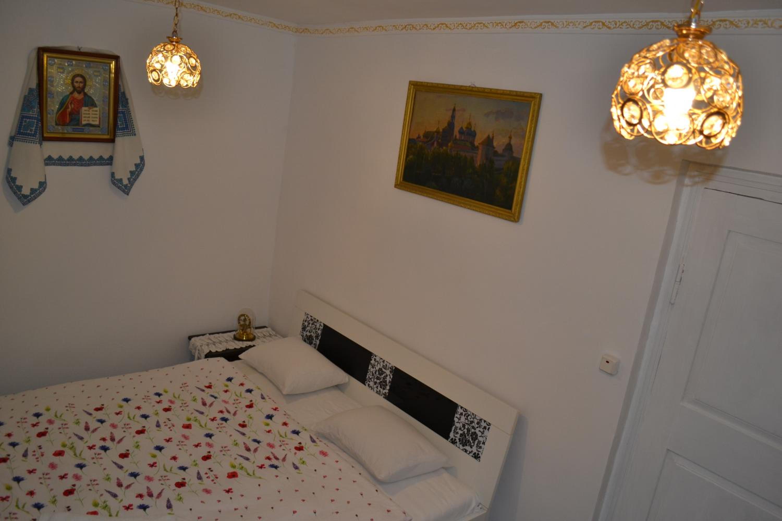 Standard Double Room with Shared Bathroom photo 2