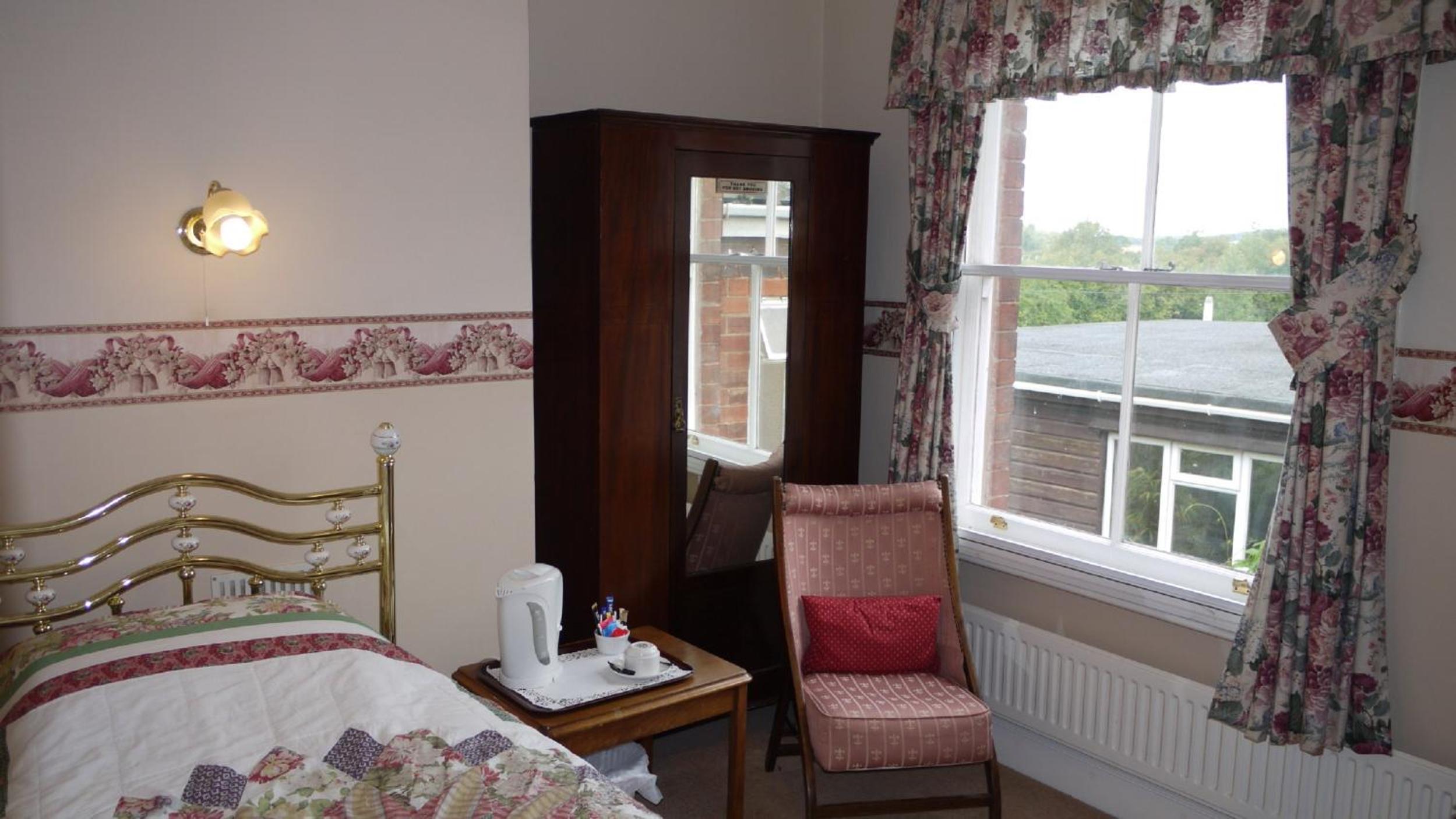 Single Room photo 2