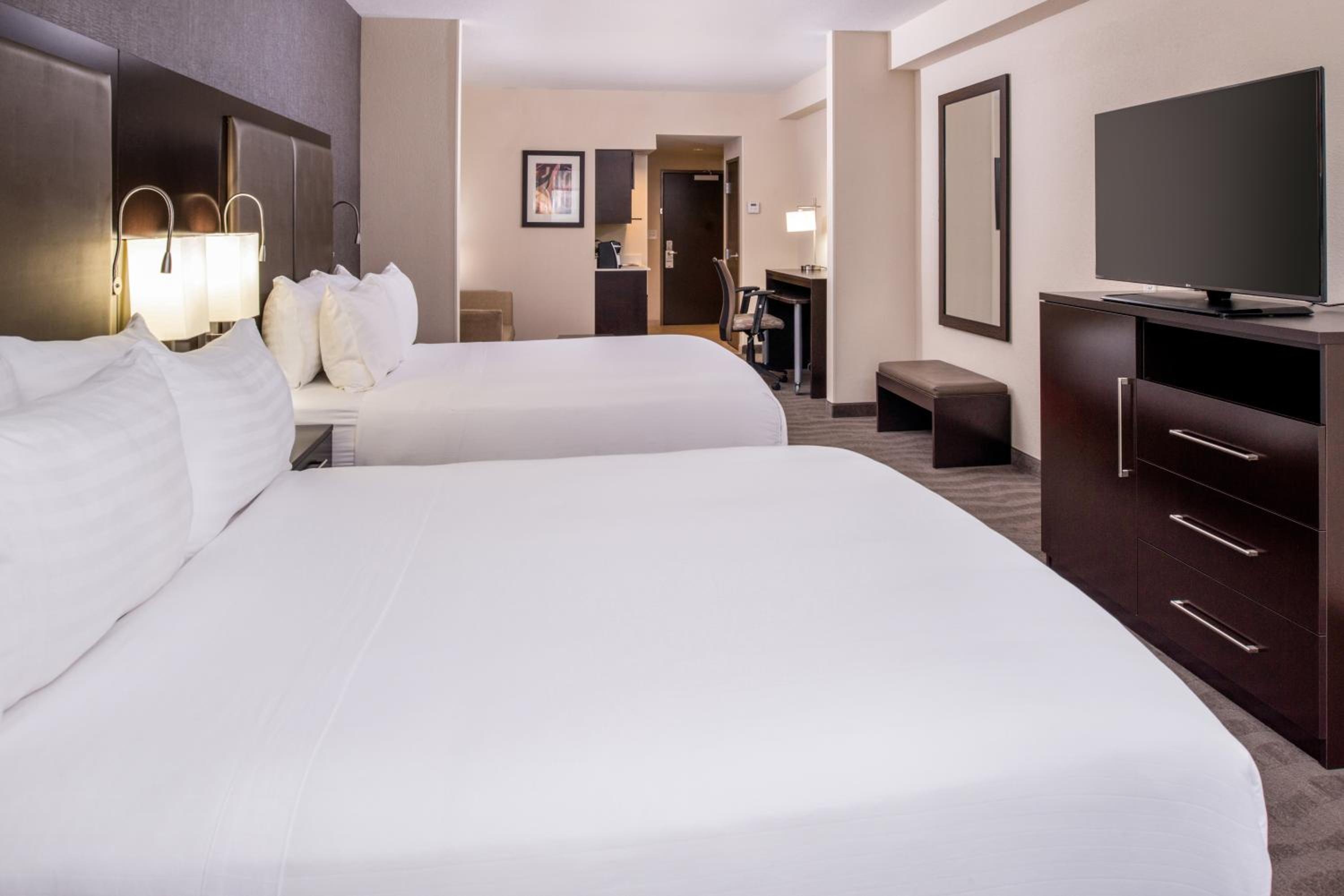 Suite - Mobility Access/Hearing Accessible