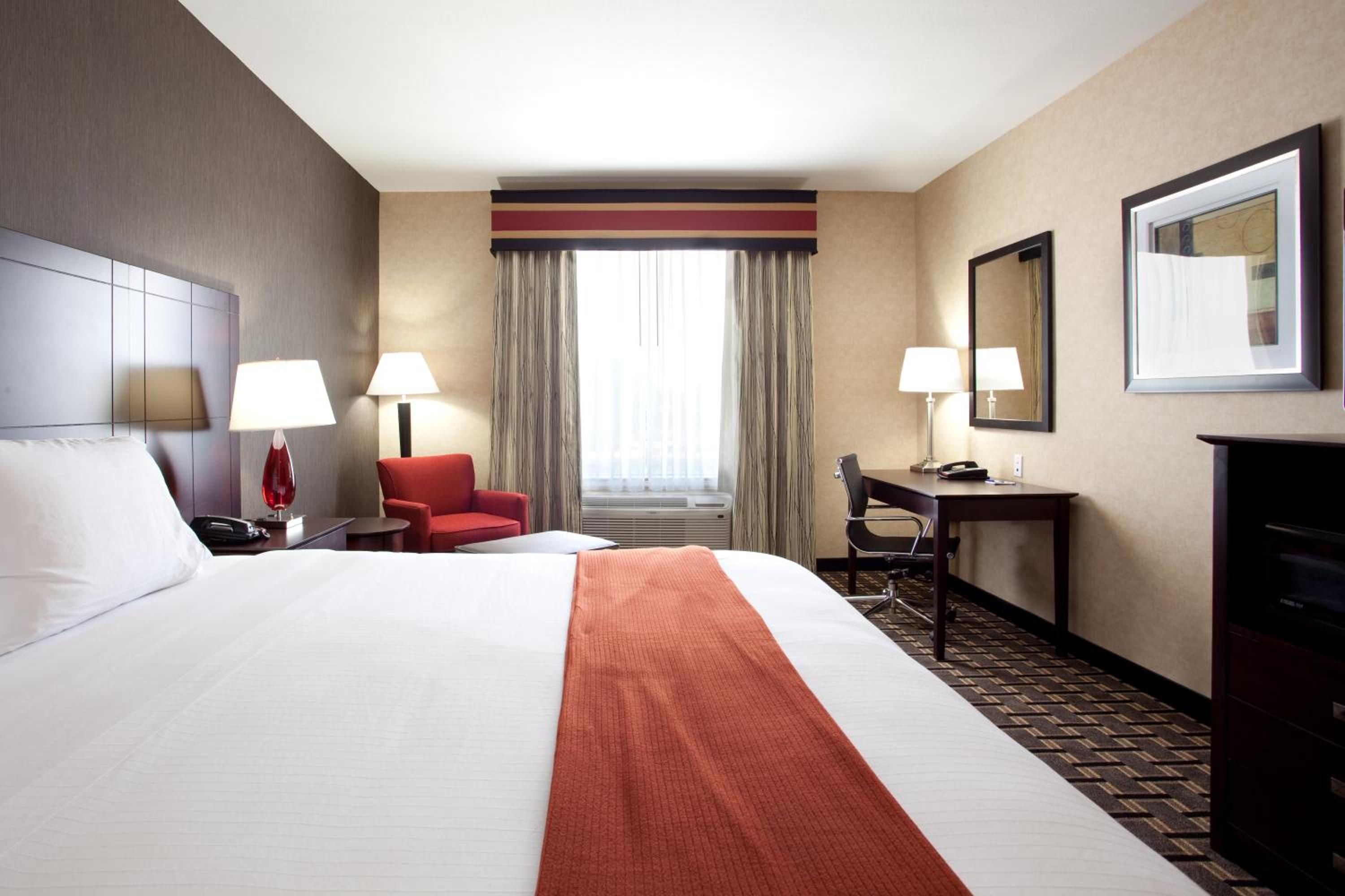 Standard King Room - Photo 1