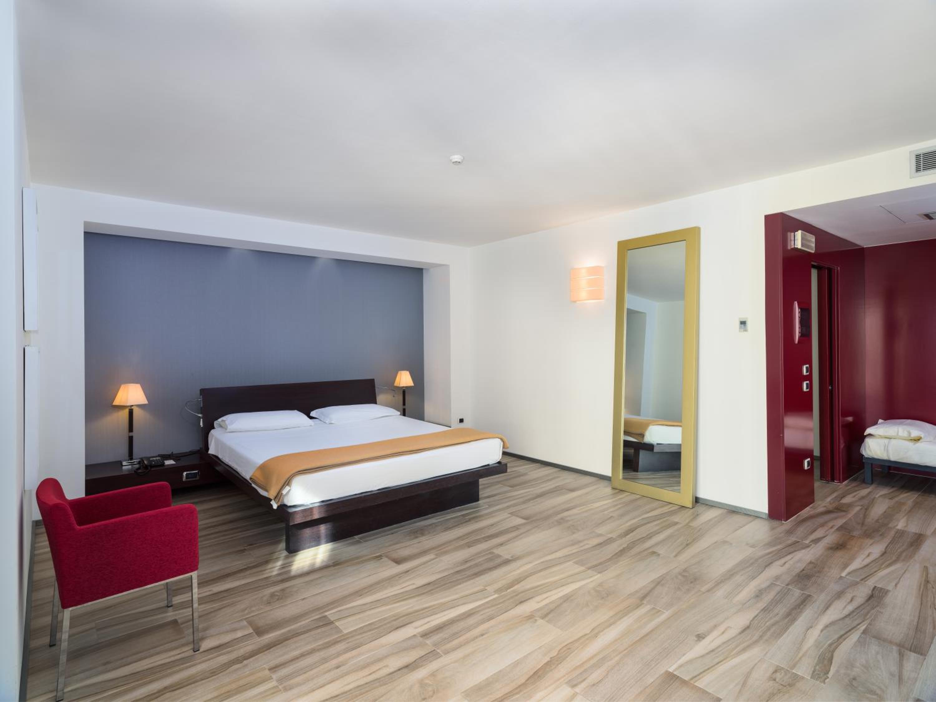 Superior Double or Twin Room - Photo 5