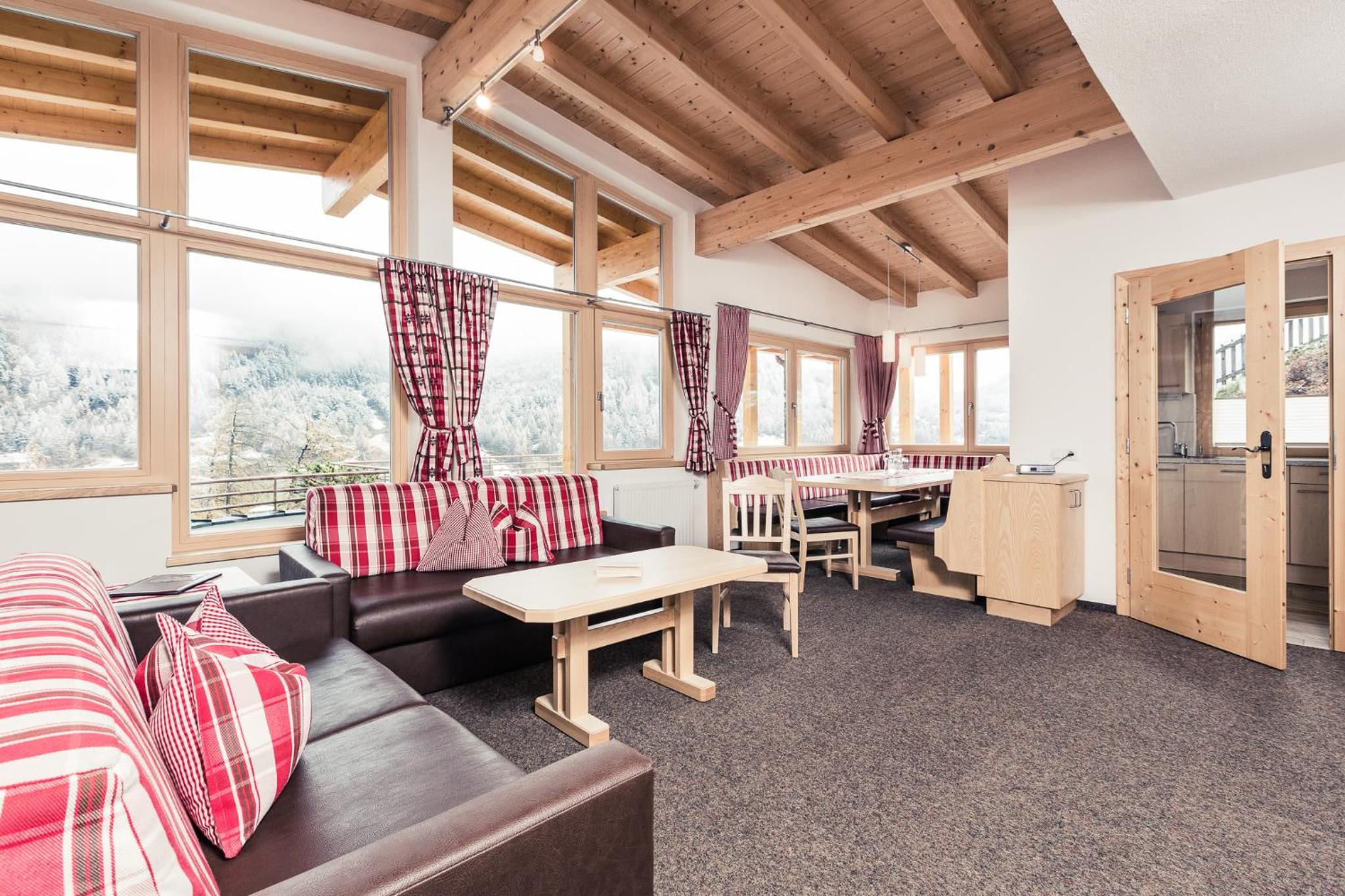 Apartment with Terrace - Photo 1