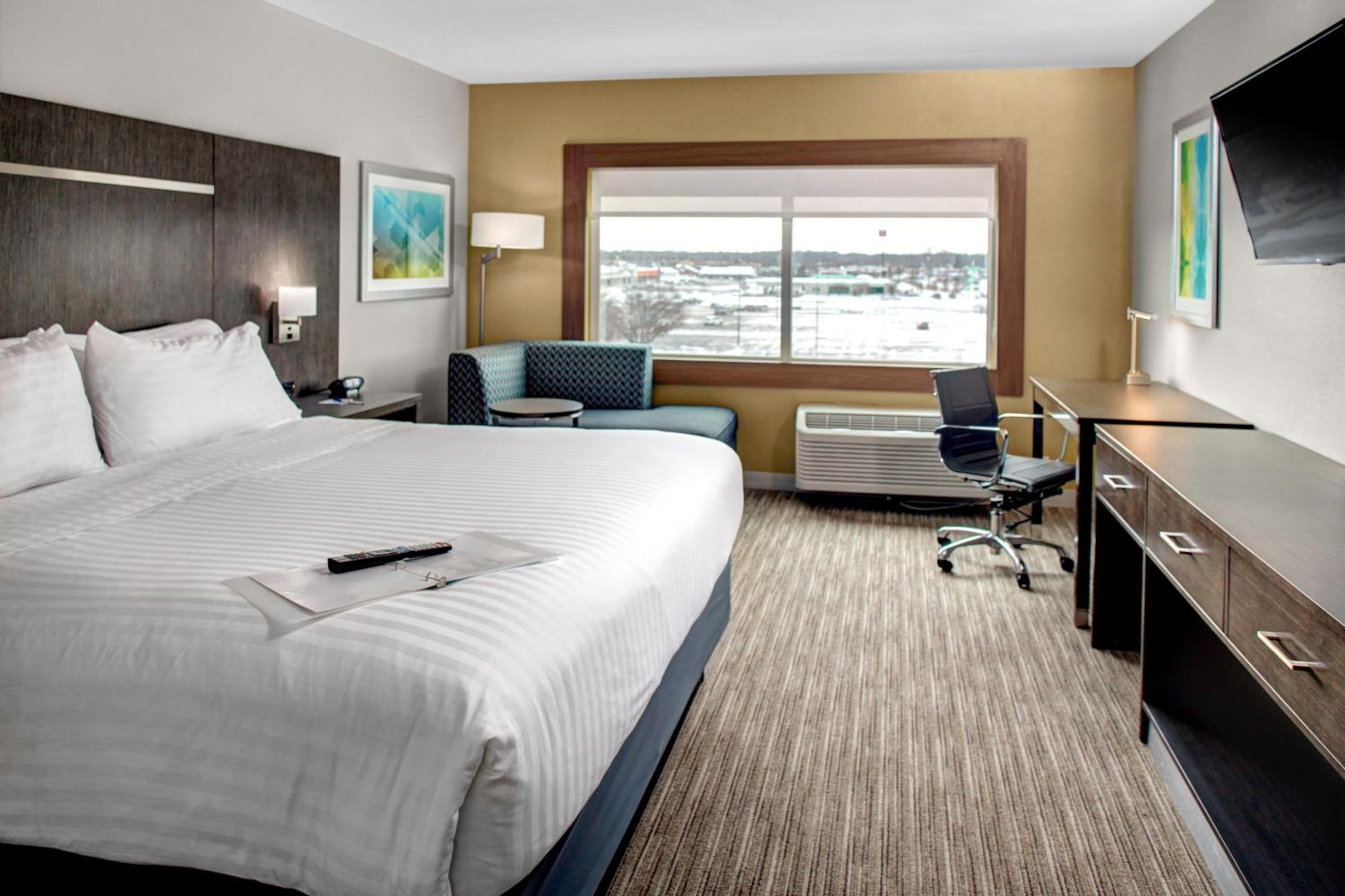 Standard King Room