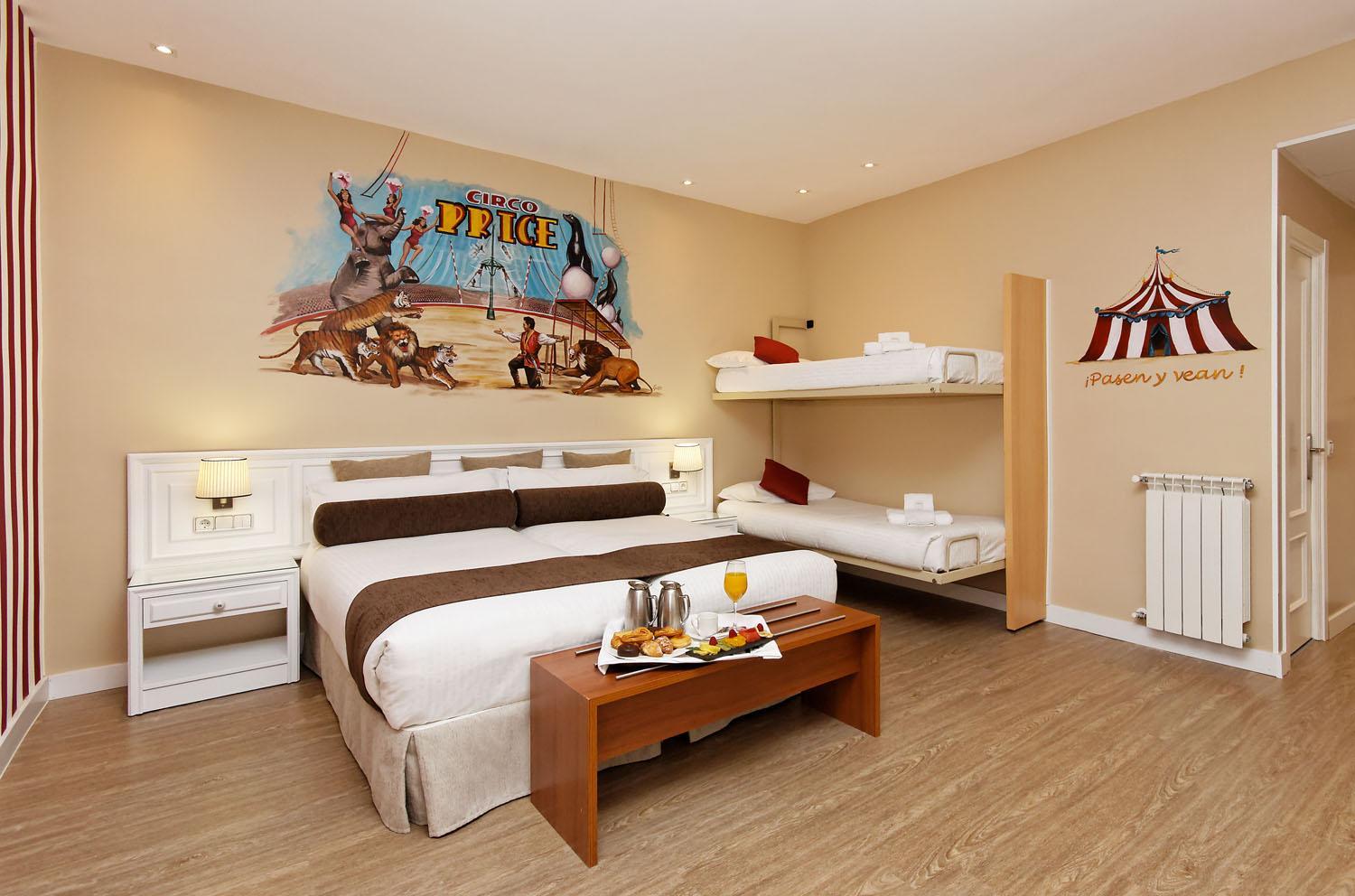 Standard Quadruple Room - Photo 5