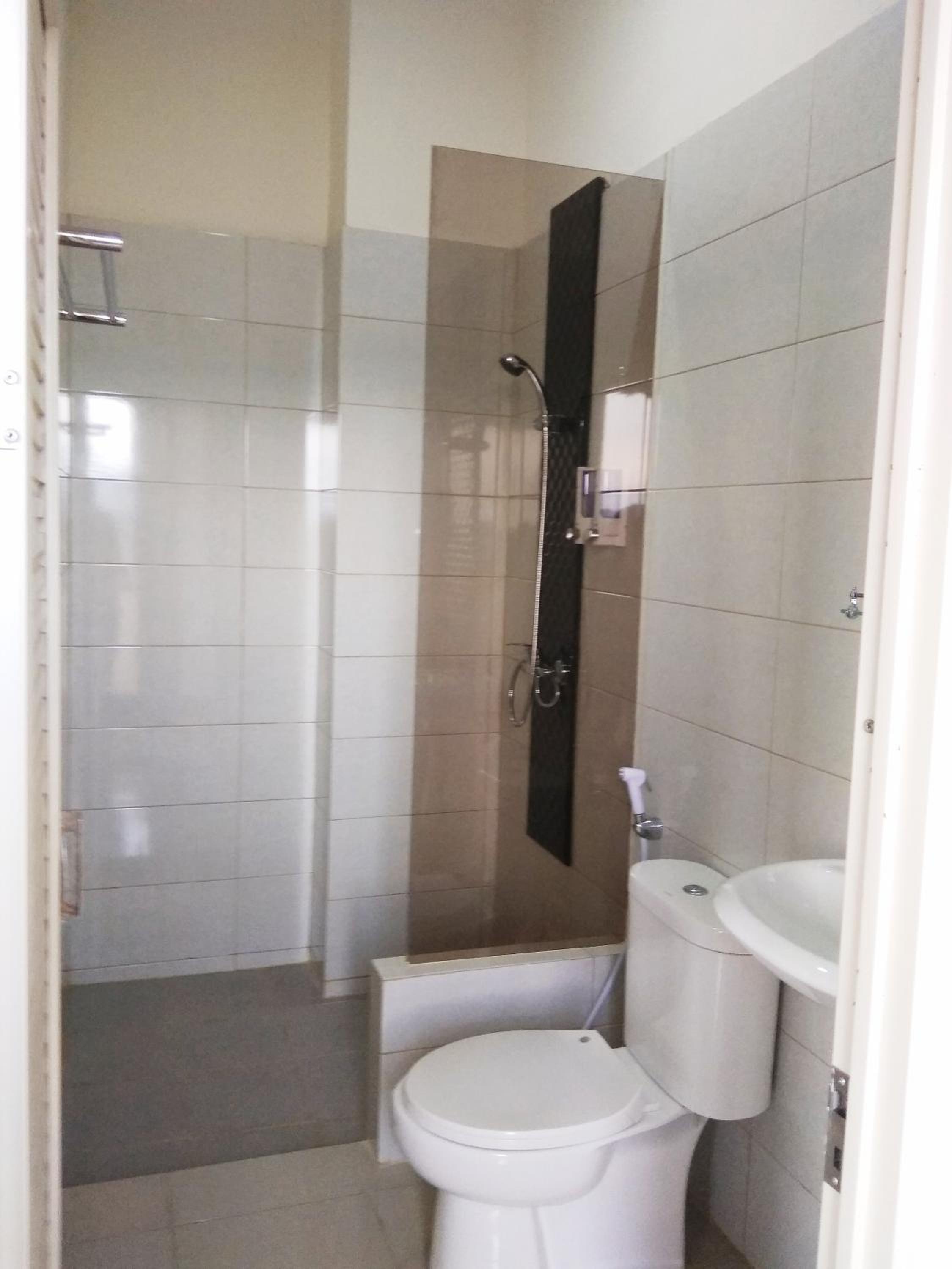 Standard Triple Room - Photo 9