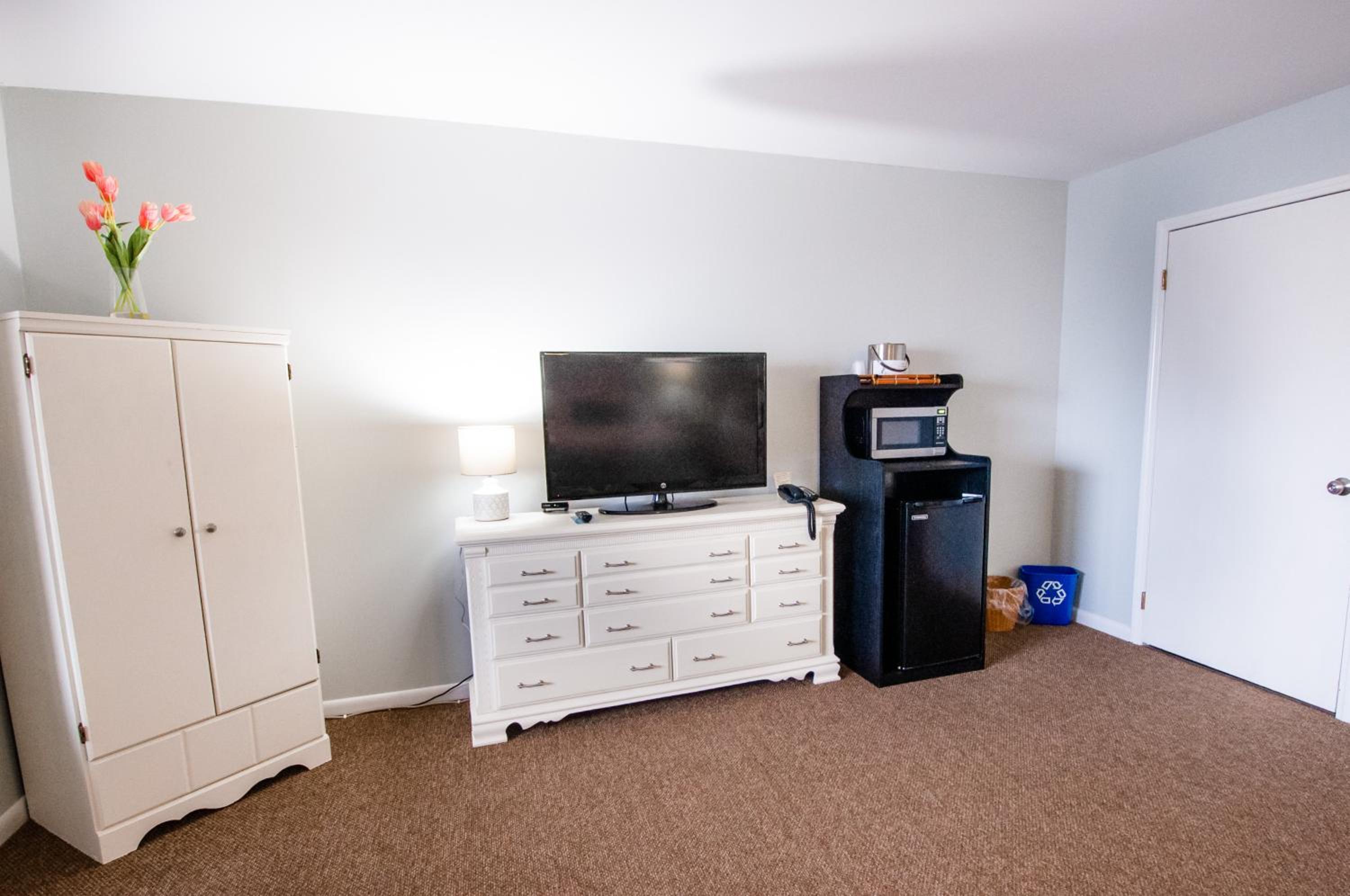 Queen Room - Disability Access photo 3