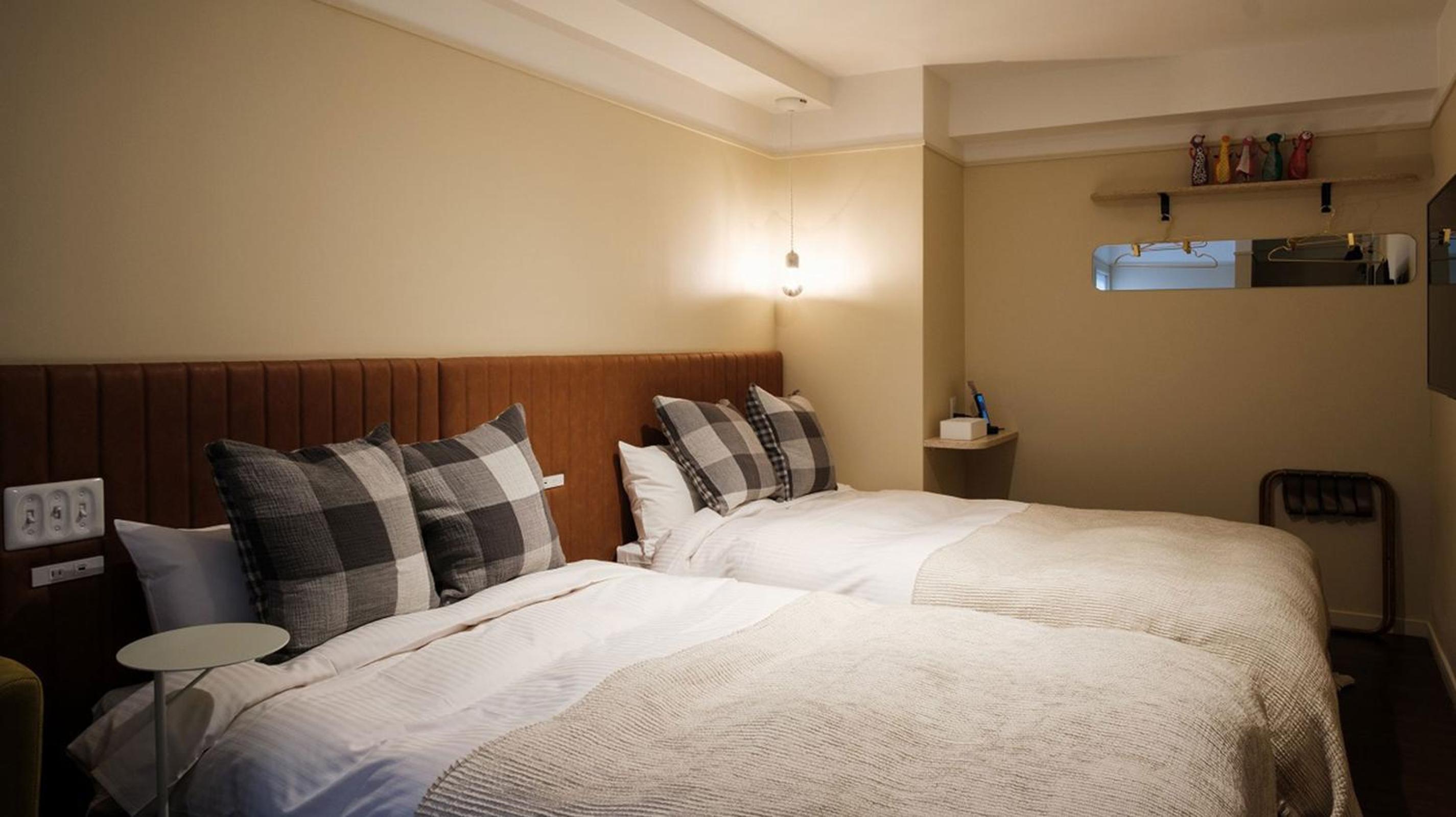 Twin Room - Photo 4