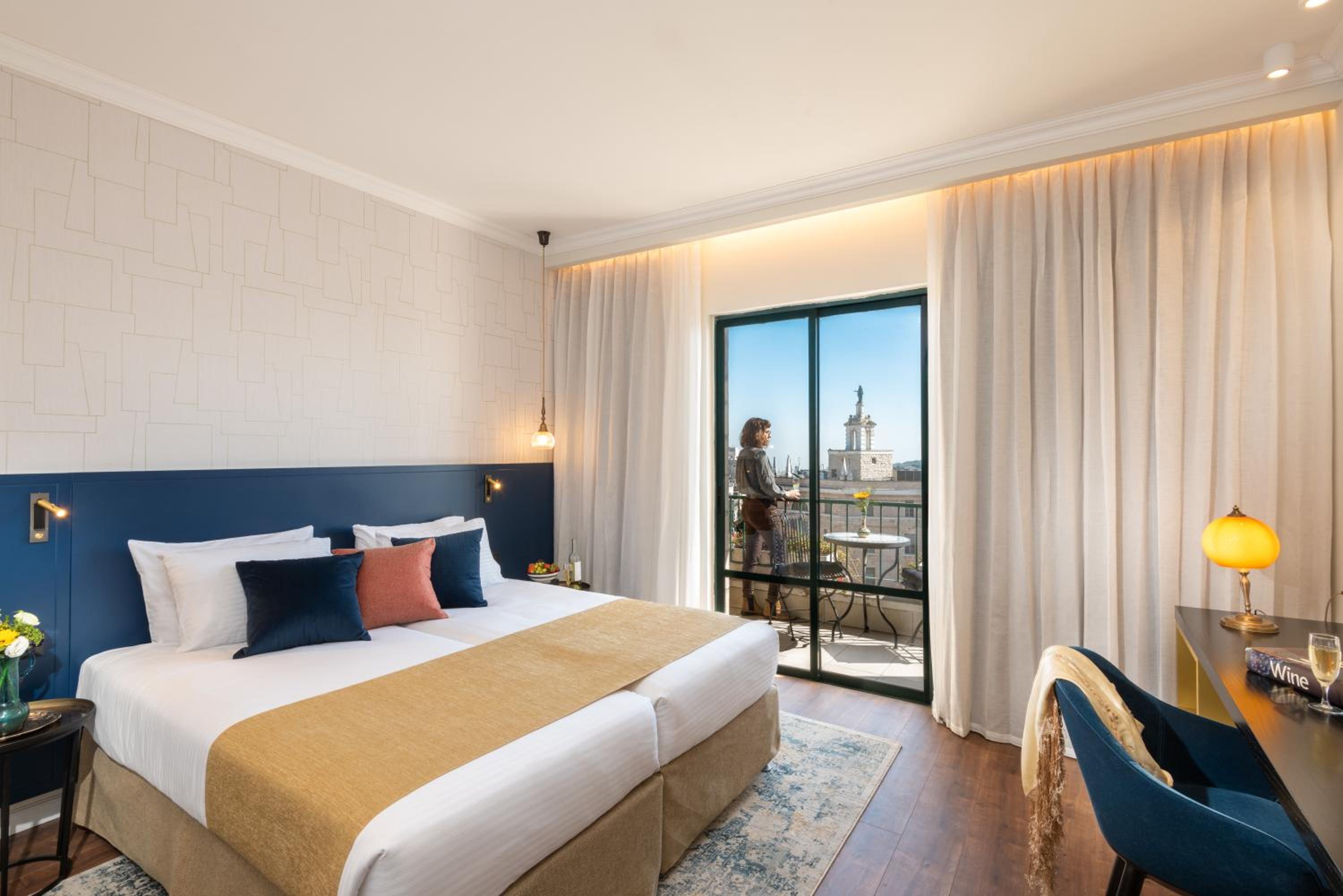 Deluxe Twin Room with Balcony - Photo 1