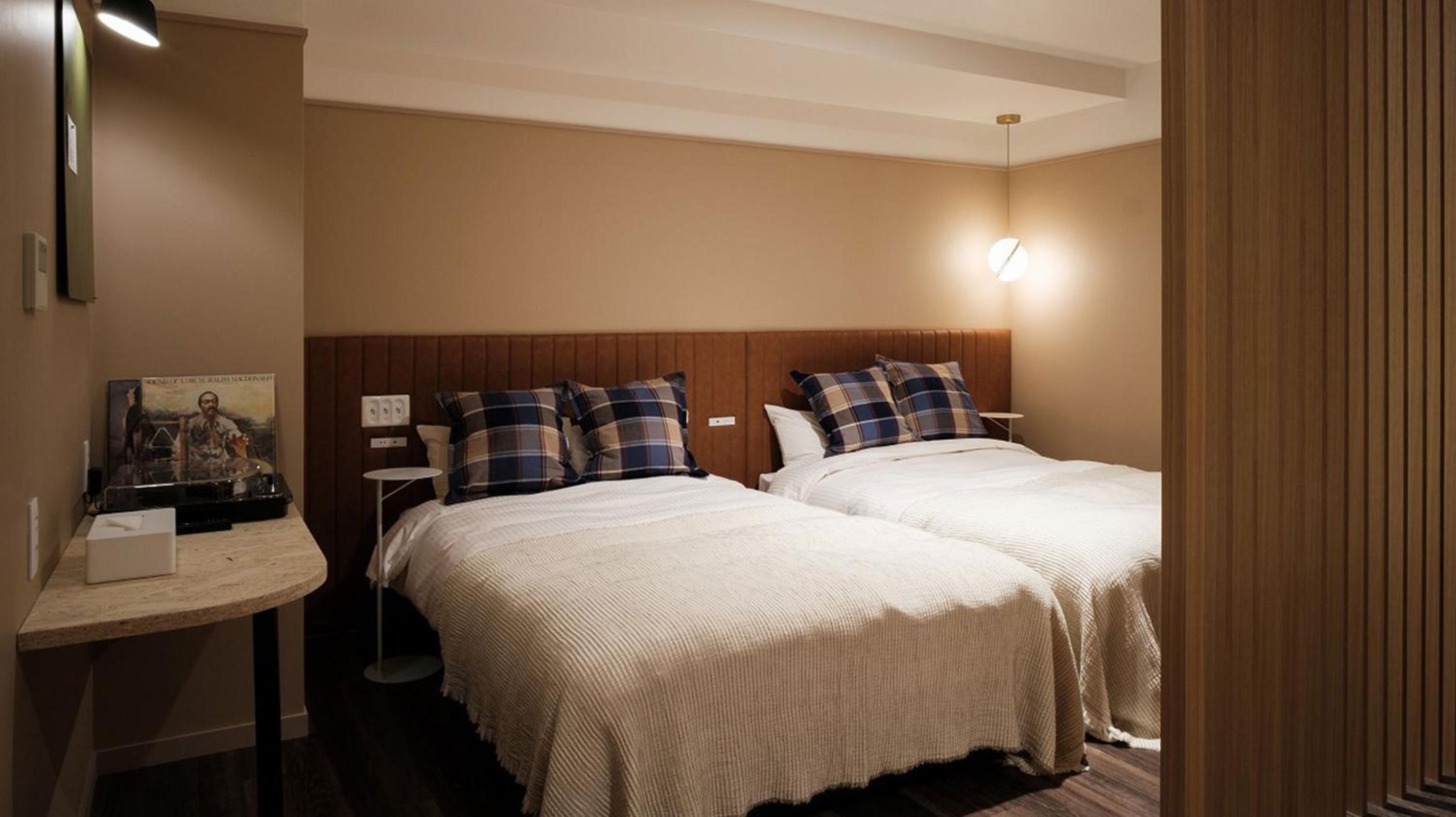 Superior Twin Room - Photo 1