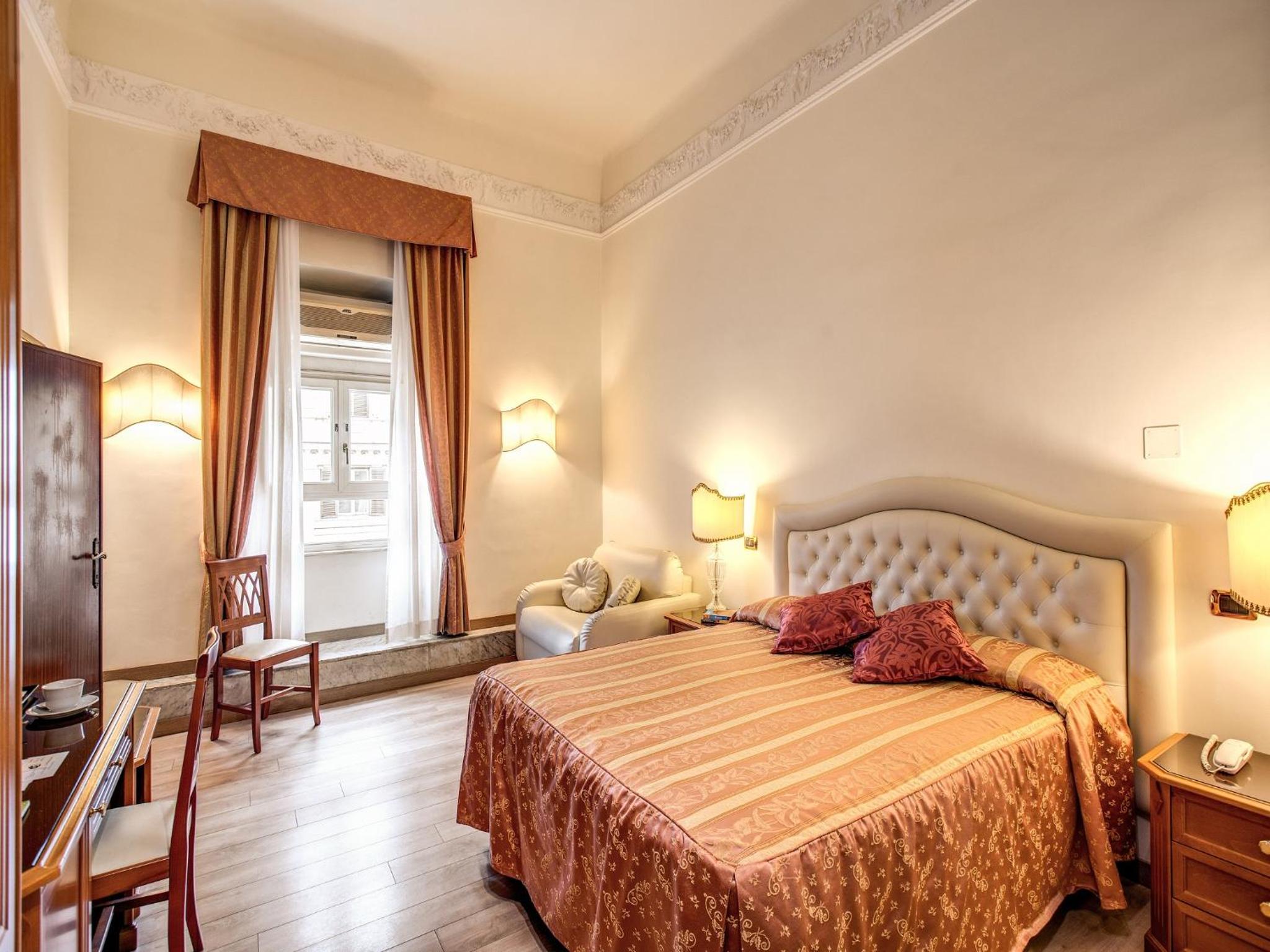 Double or Twin Room photo 3