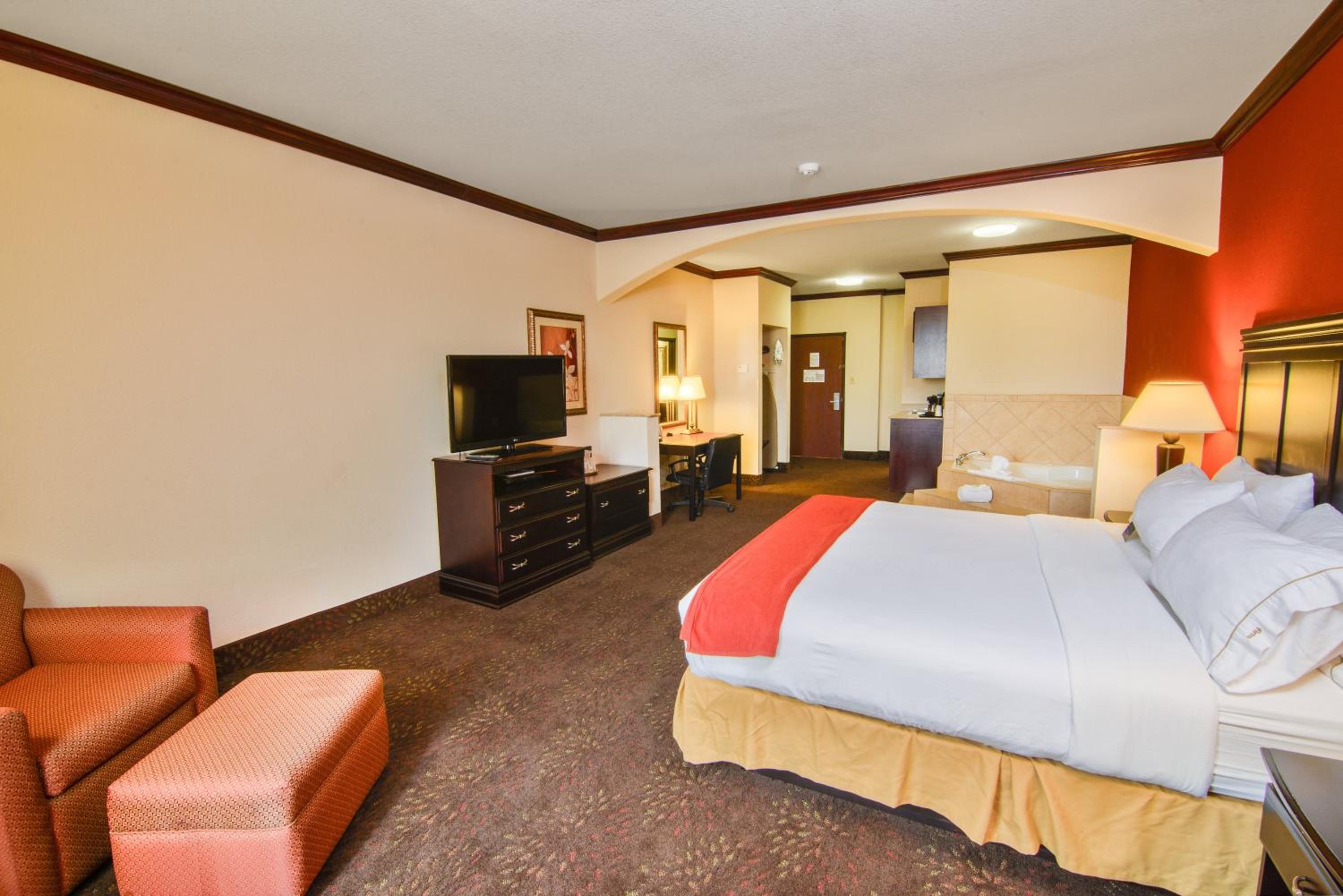 King Room with Jetted Tub