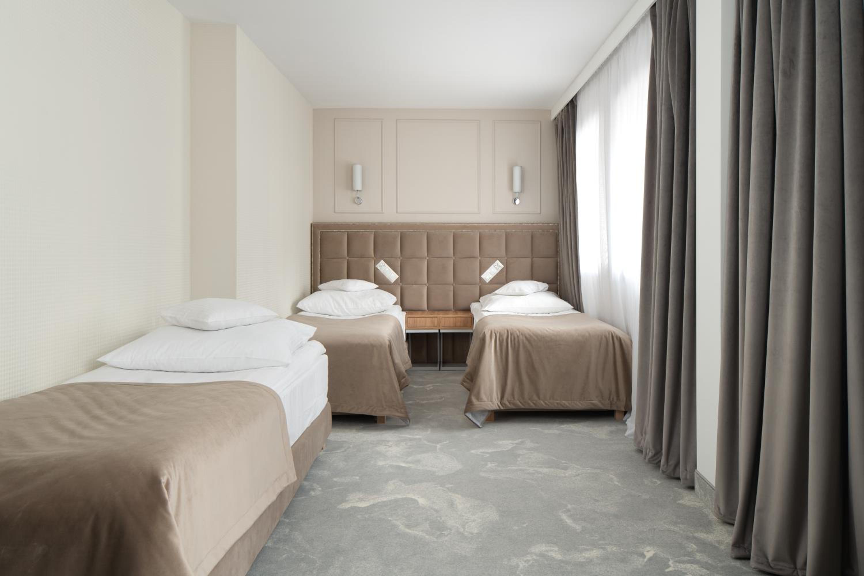 Triple Room - Photo 1